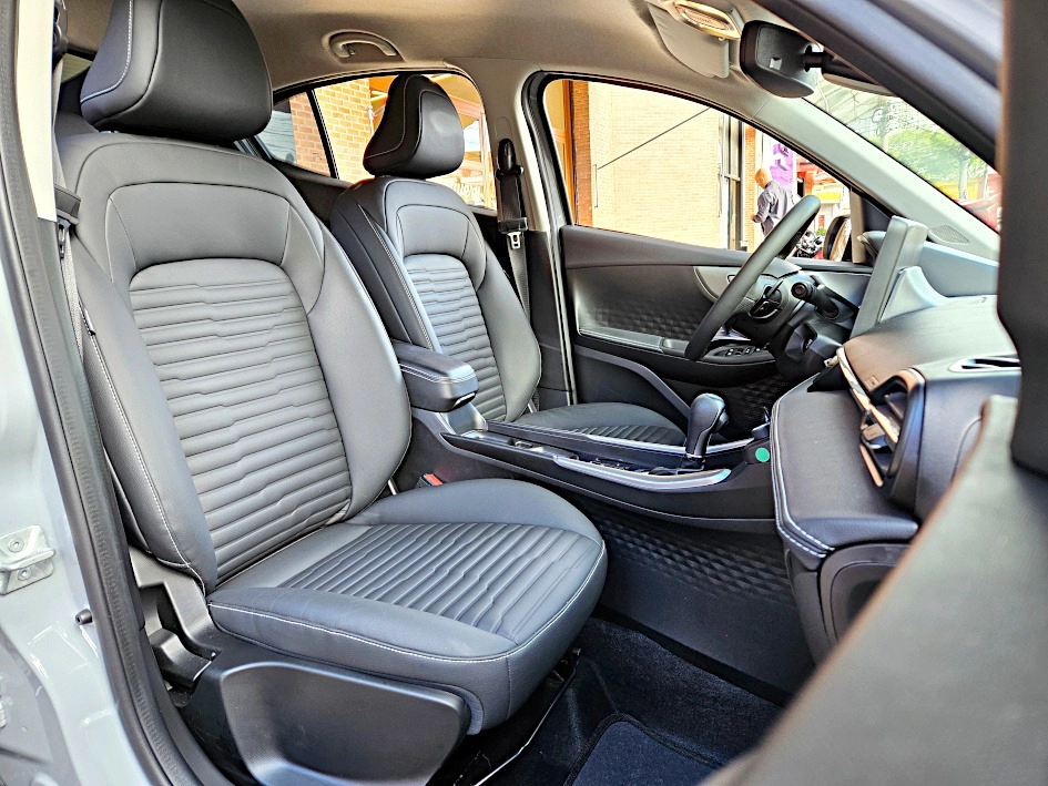 fiat FASTBACK 1.0 TURBO 200 HYBRID AUDACE CVT 2025