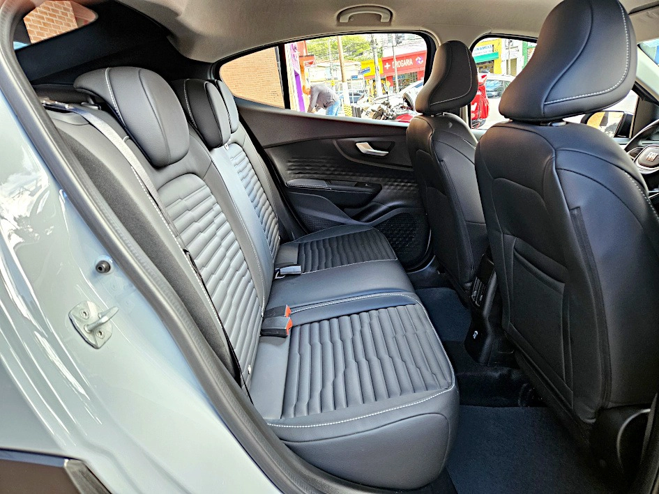 fiat FASTBACK 1.0 TURBO 200 HYBRID AUDACE CVT 2025