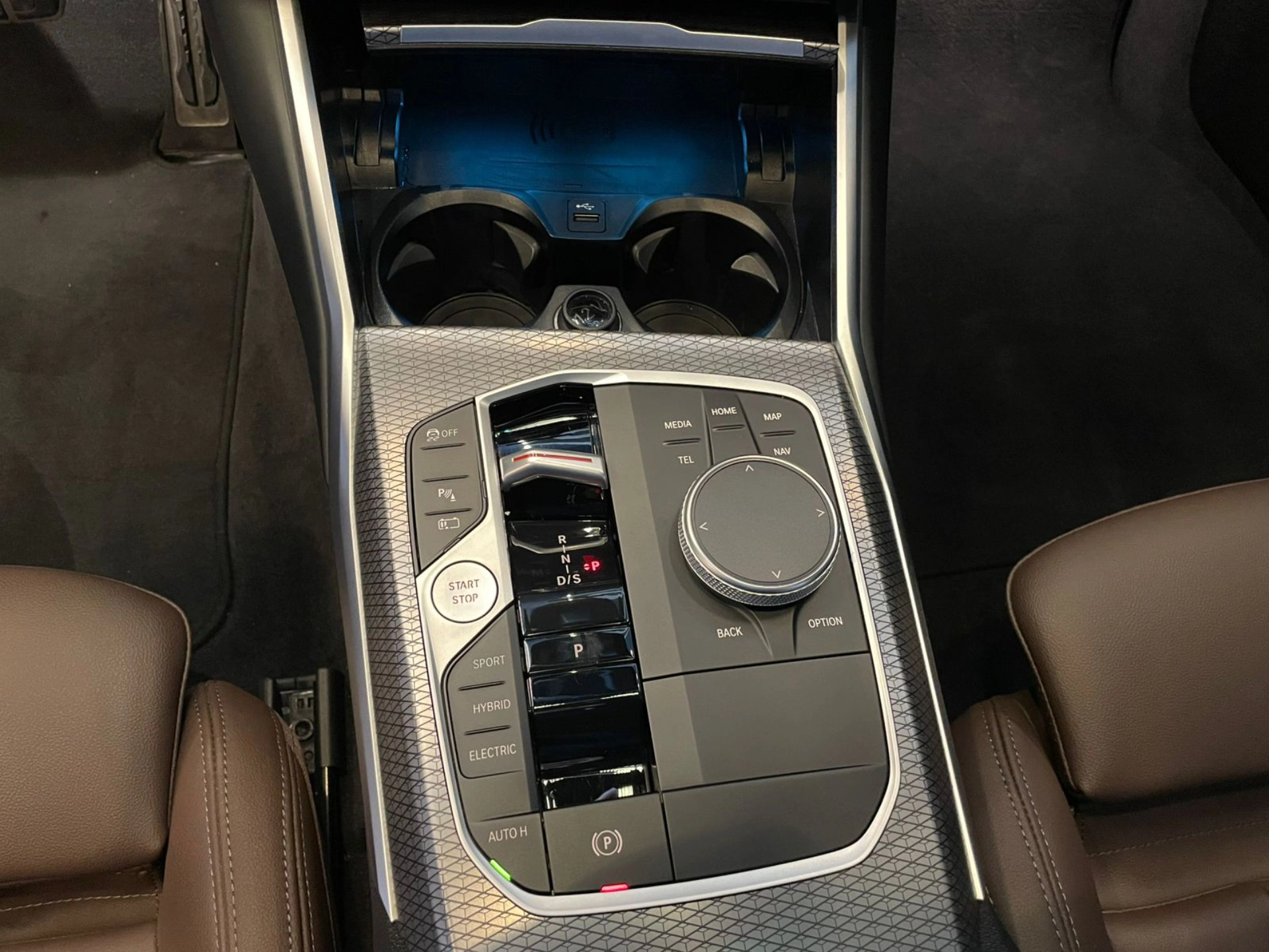 bmw 330E 2.0 16V TURBO HÍBRIDO M SPORT AUTOMÁTICO 2023