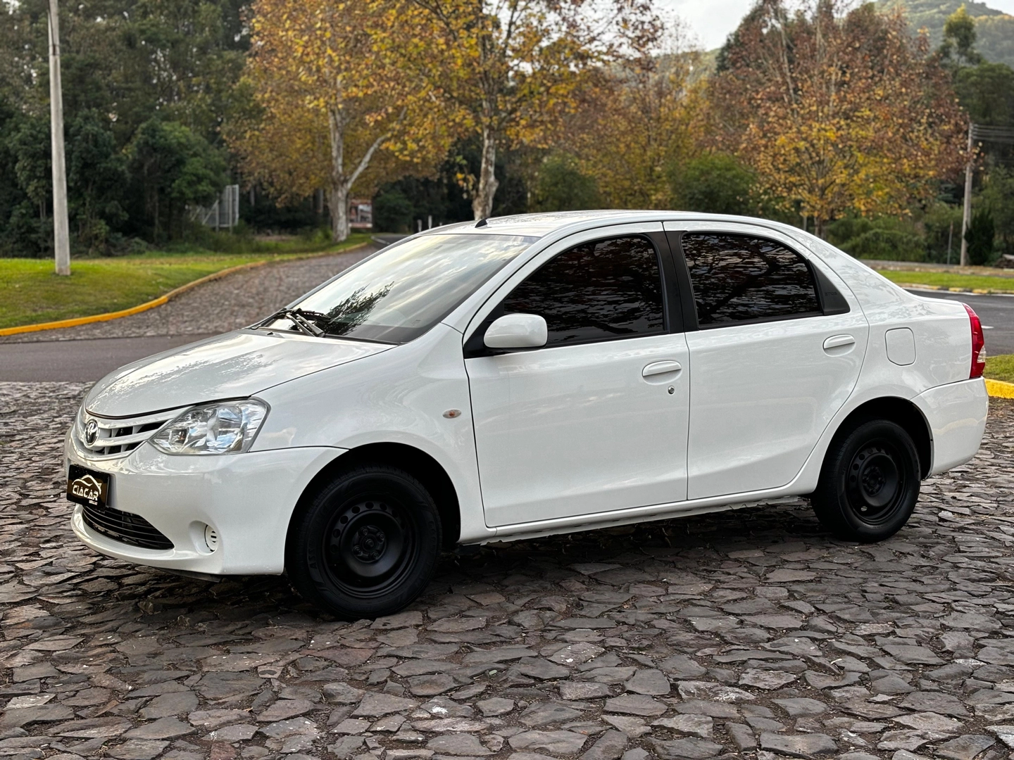TOYOTA ETIOS 1.5 XS SEDAN 16V FLEX 4P MANUAL