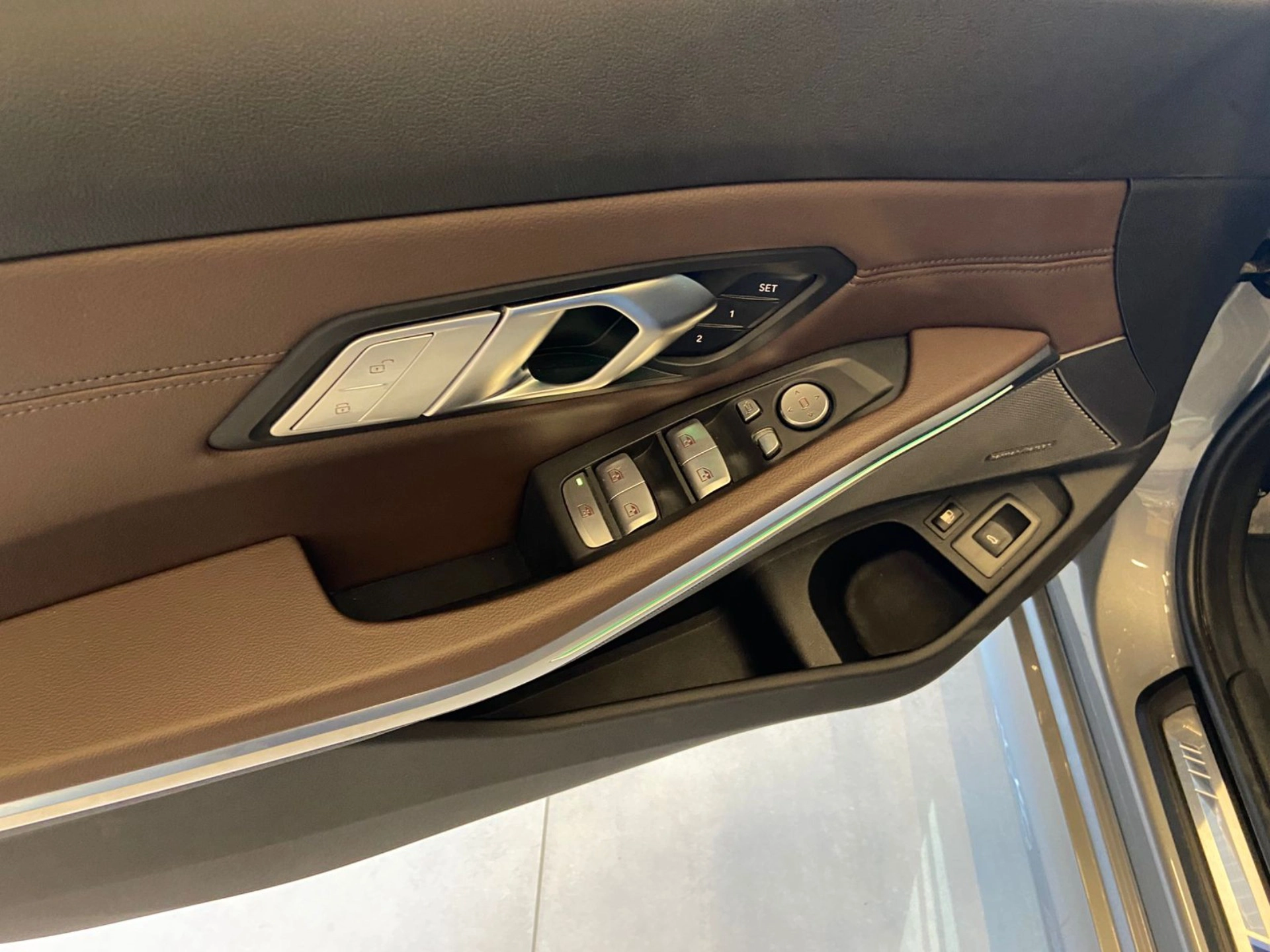 bmw 330E 2.0 16V TURBO HÍBRIDO M SPORT AUTOMÁTICO 2023