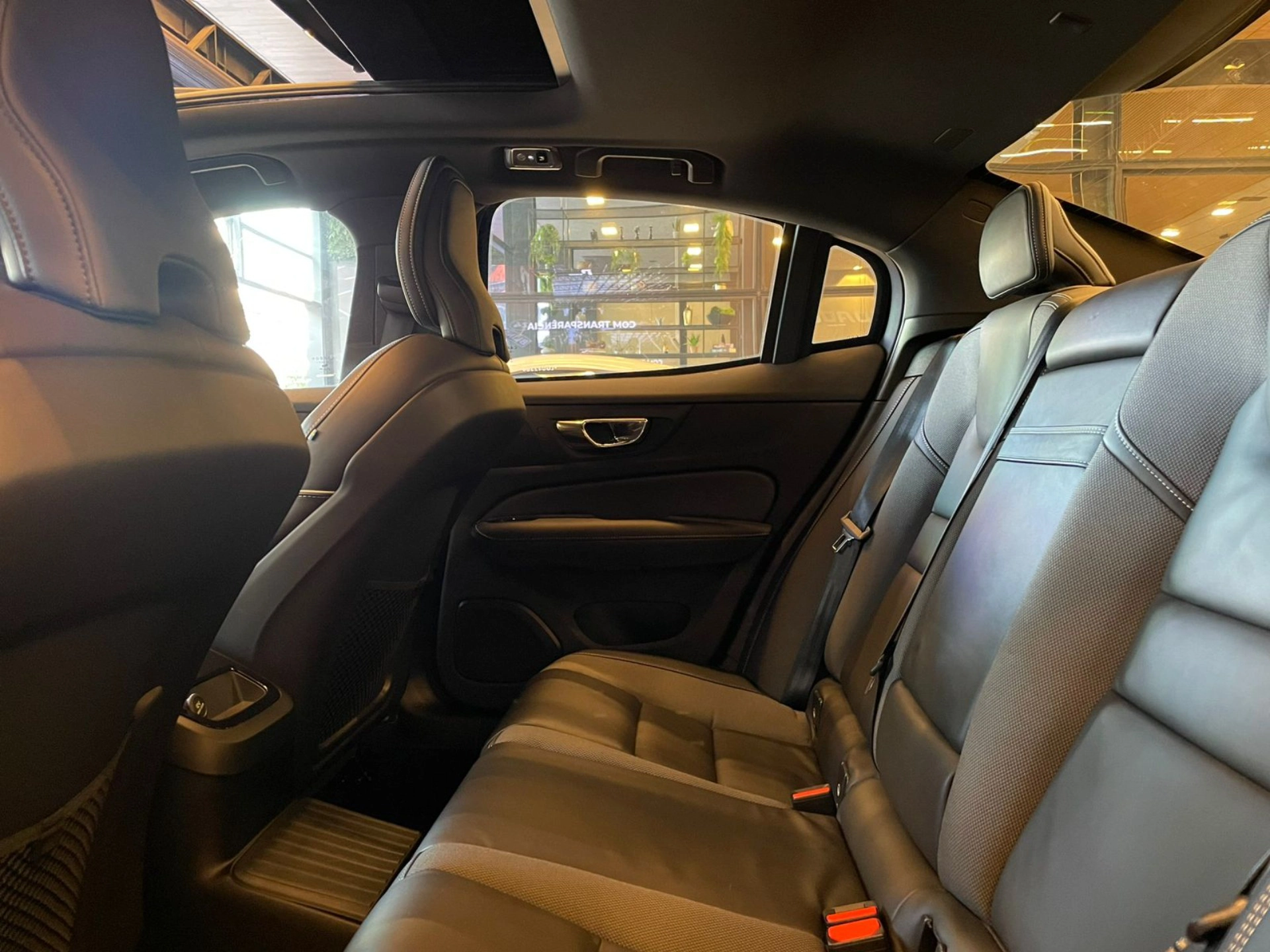 volvo S60 2.0 T8 R-DESIGN HÍBRIDO 4P AUTOMÁTICO 2020