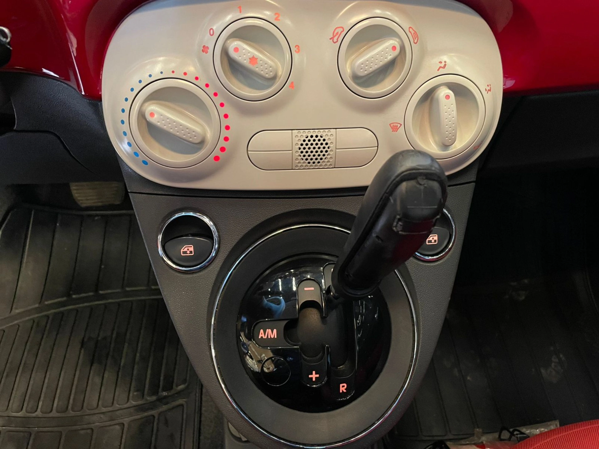 fiat 500 1.4 CULT 8V FLEX 2P AUTOMATIZADO 2015
