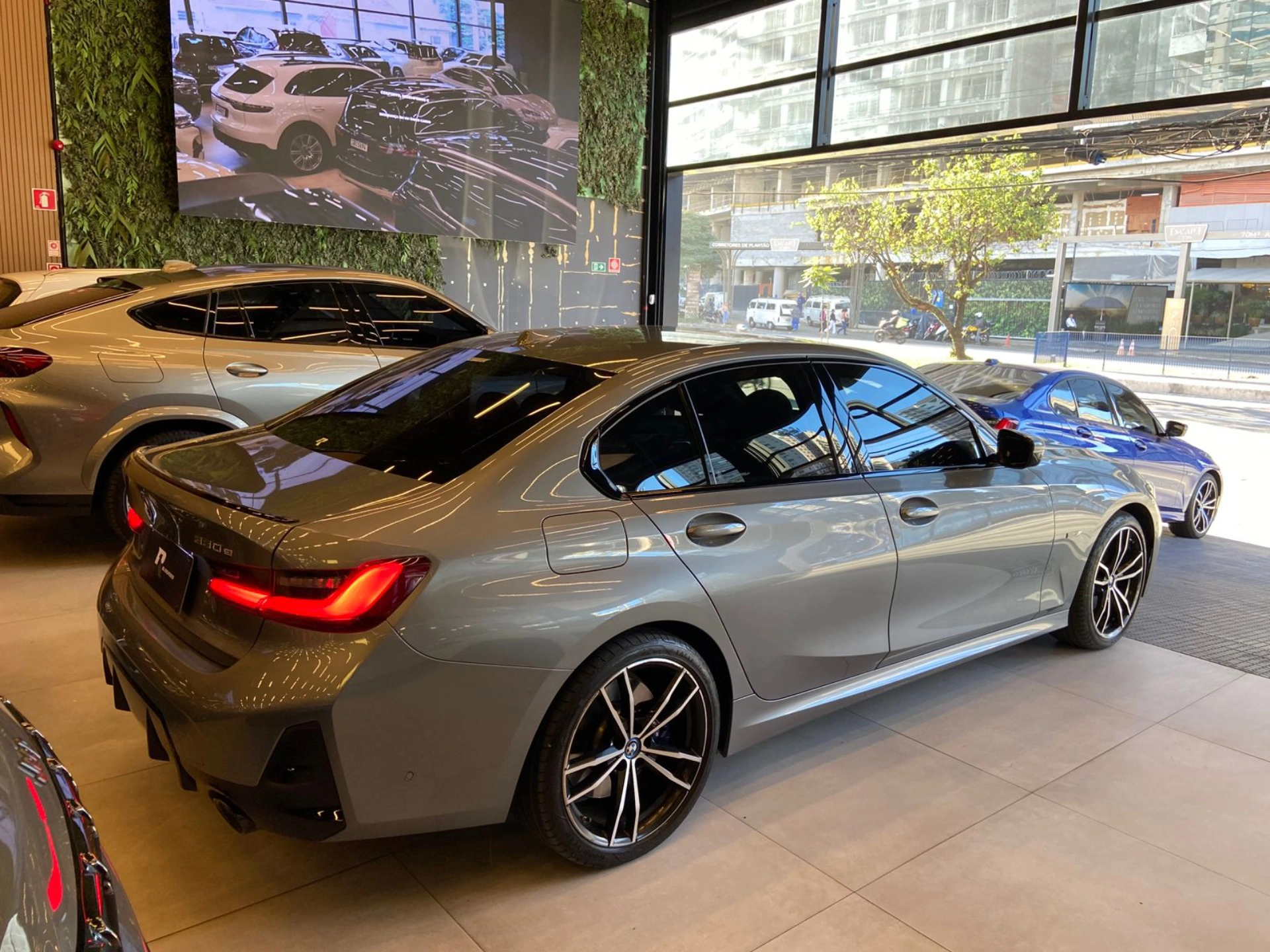 bmw 330E 2.0 16V TURBO HÍBRIDO M SPORT AUTOMÁTICO 2023