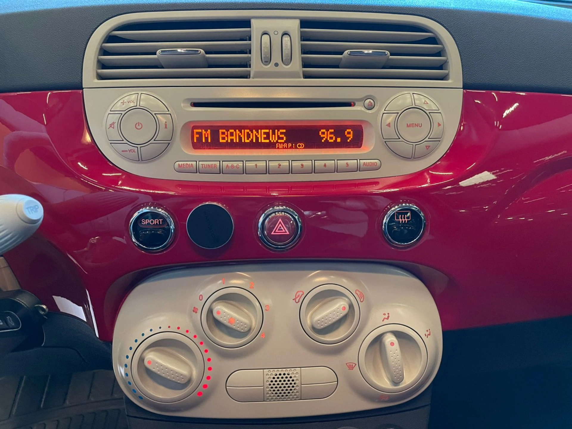 fiat 500 1.4 CULT 8V FLEX 2P AUTOMATIZADO 2015