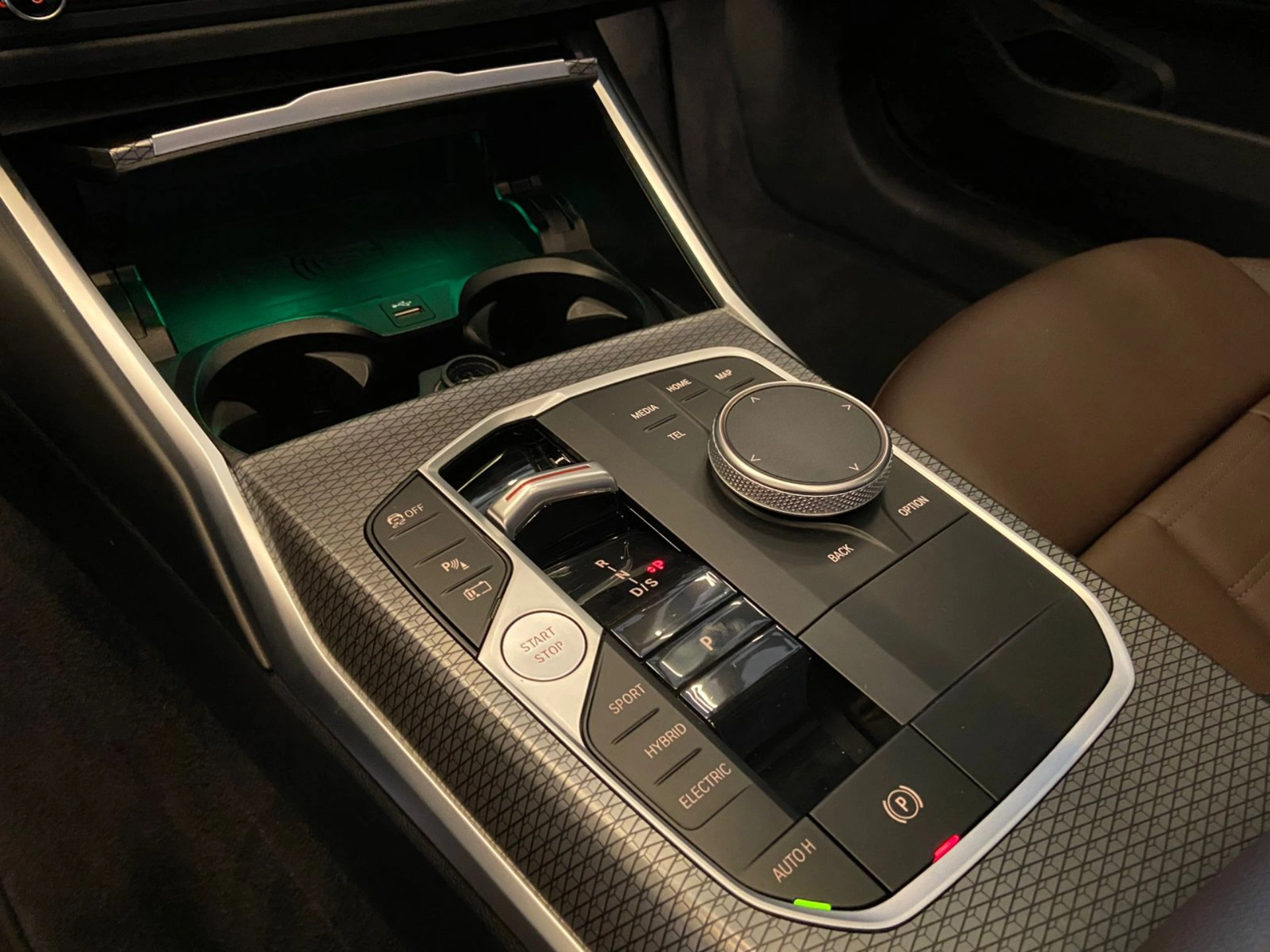 bmw 330E 2.0 16V TURBO HÍBRIDO M SPORT AUTOMÁTICO 2023