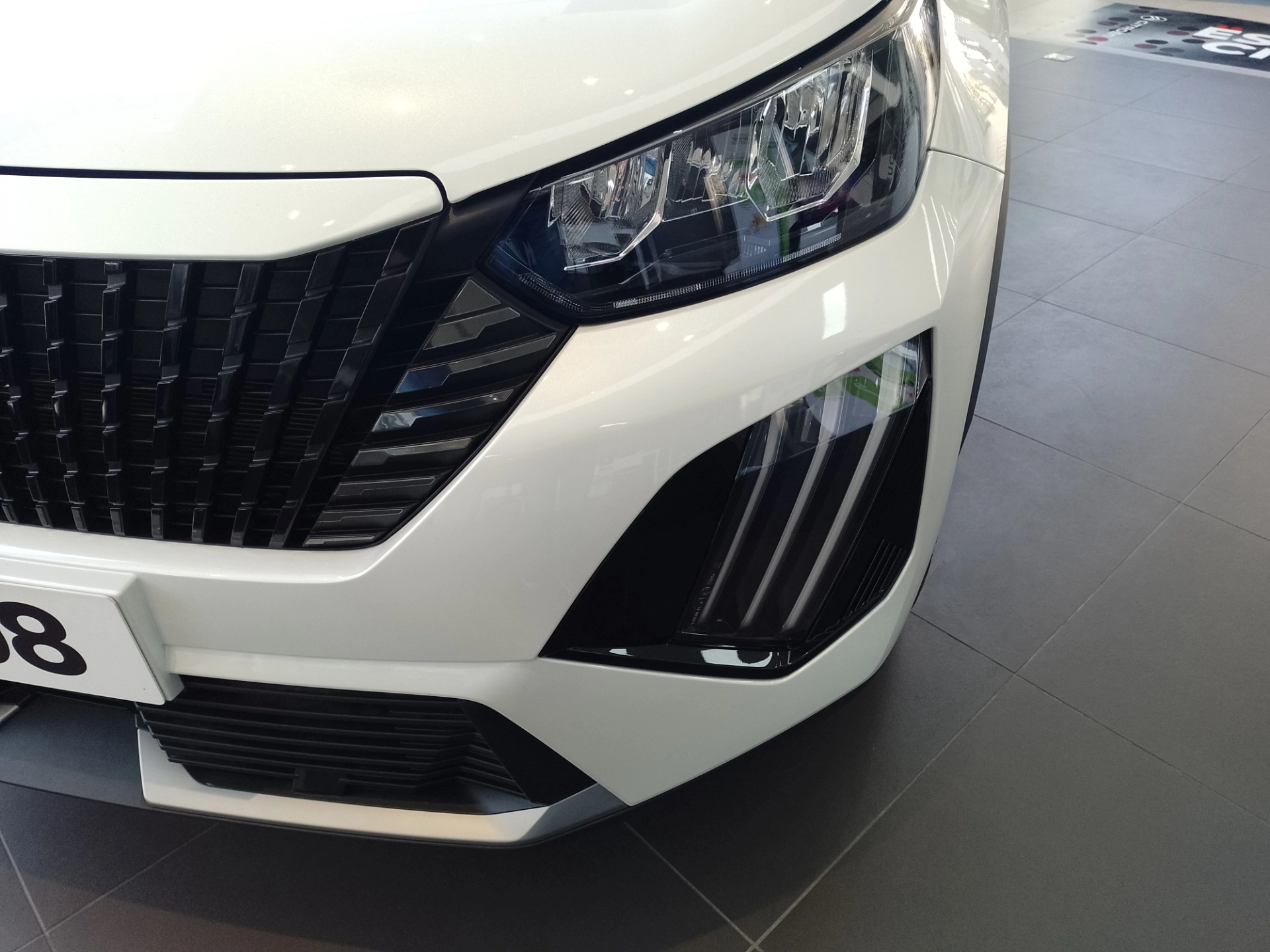 PEUGEOT-2008-1.0 TURBO 200 FLEX ACTIVE CVT