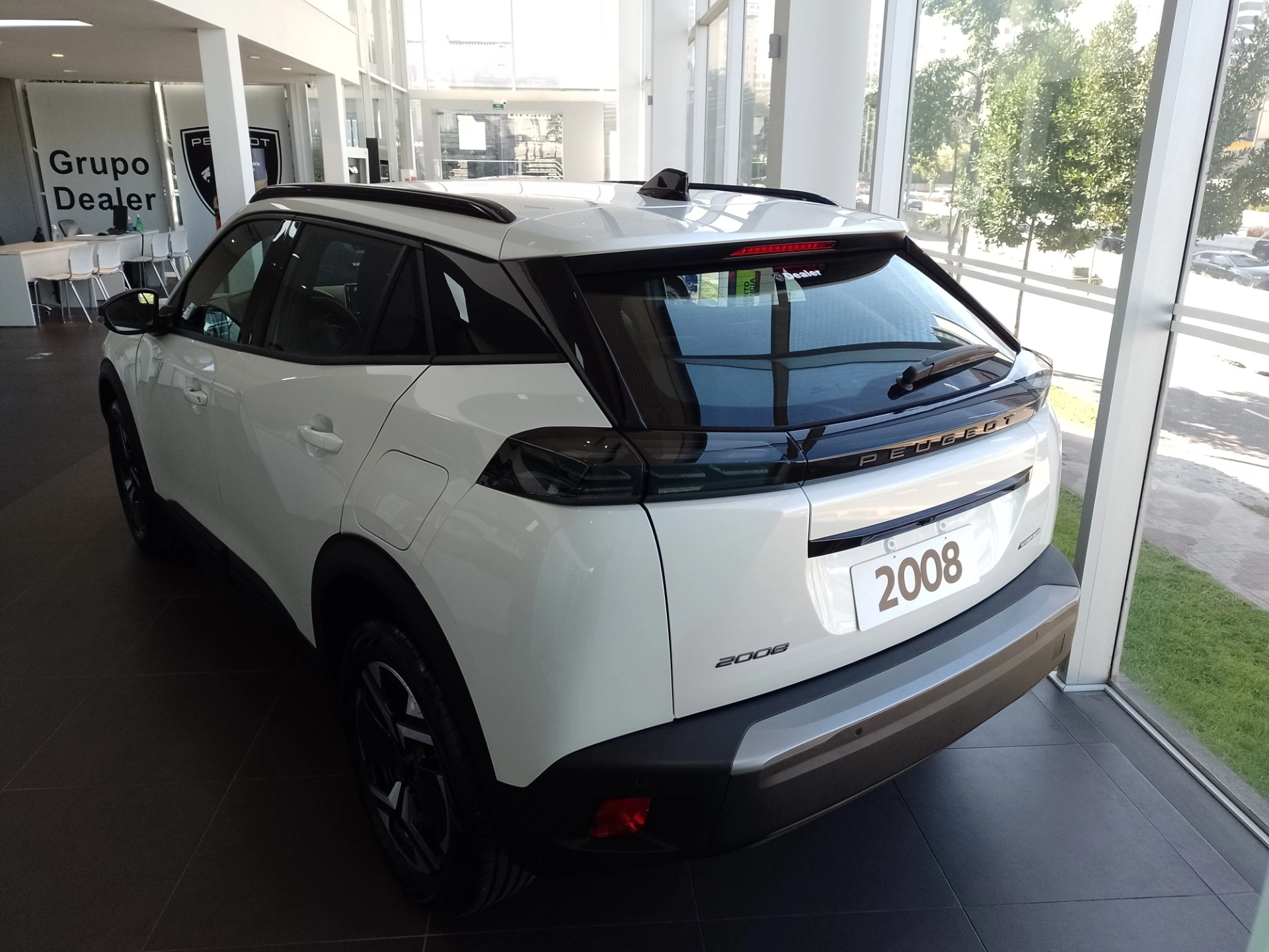 PEUGEOT-2008-1.0 TURBO 200 FLEX ACTIVE CVT