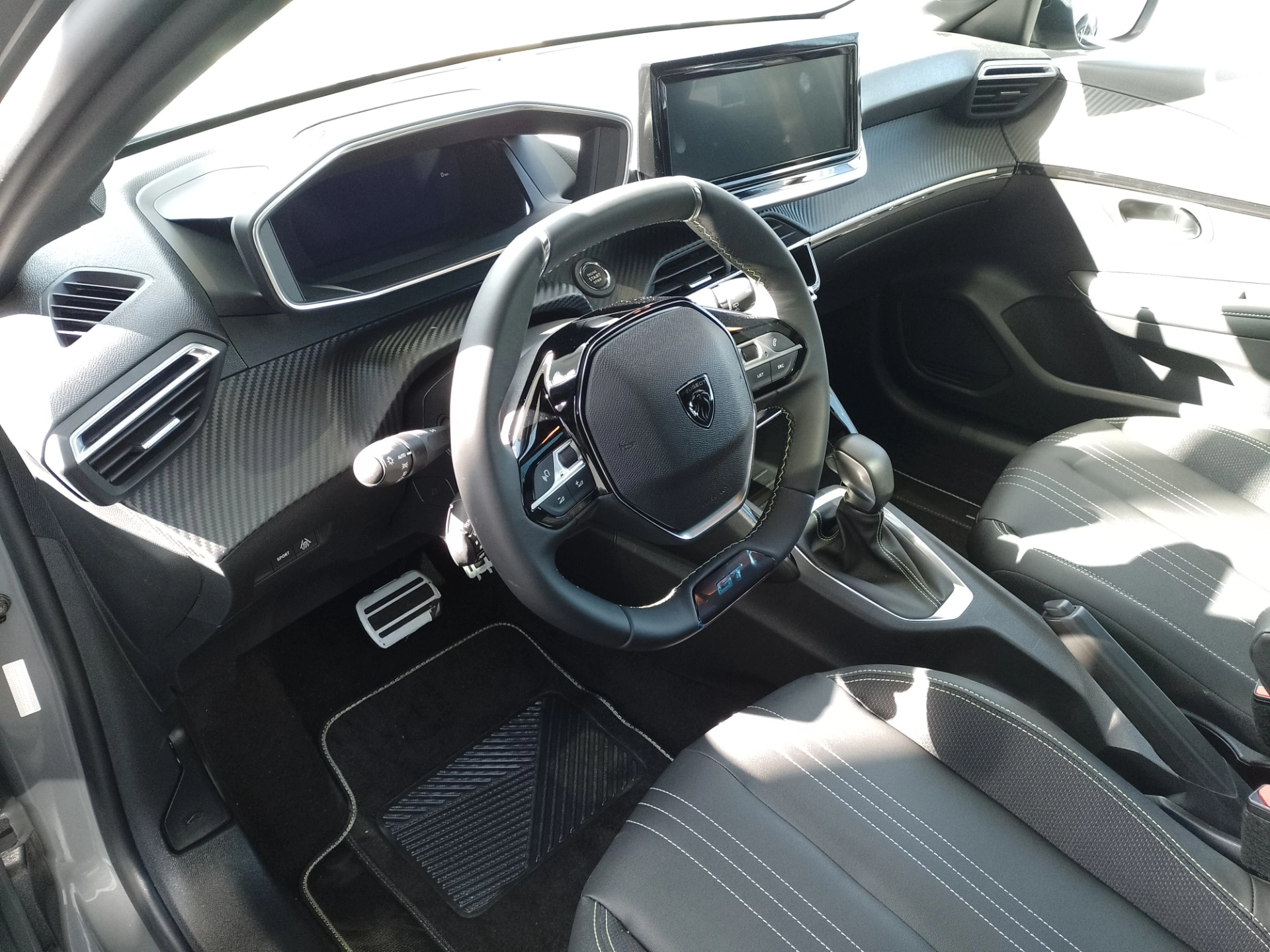 PEUGEOT-208-1.0 TURBO 200 FLEX GT CVT