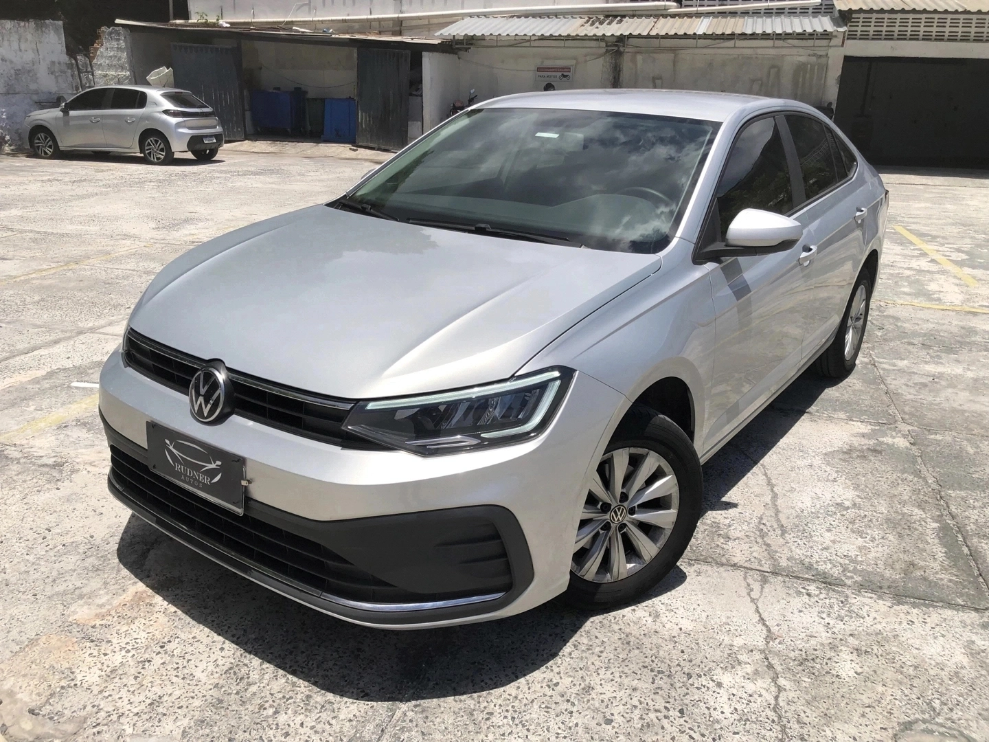 VOLKSWAGEN VIRTUS 1.0 170 TSI MANUAL