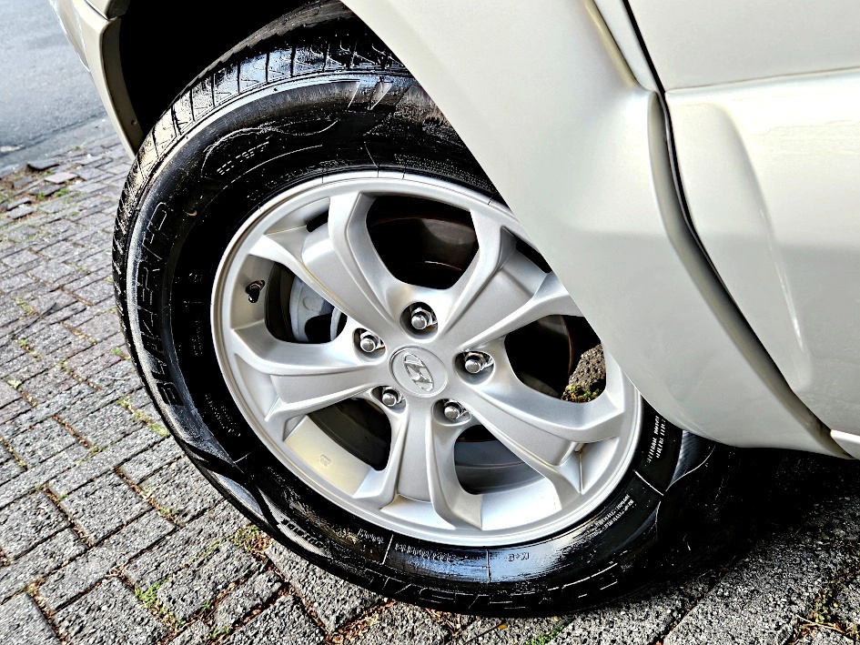 hyundai TUCSON 2.0 MPFI GLS 16V 143CV 2WD FLEX 4P AUTOMÁTICO 2013