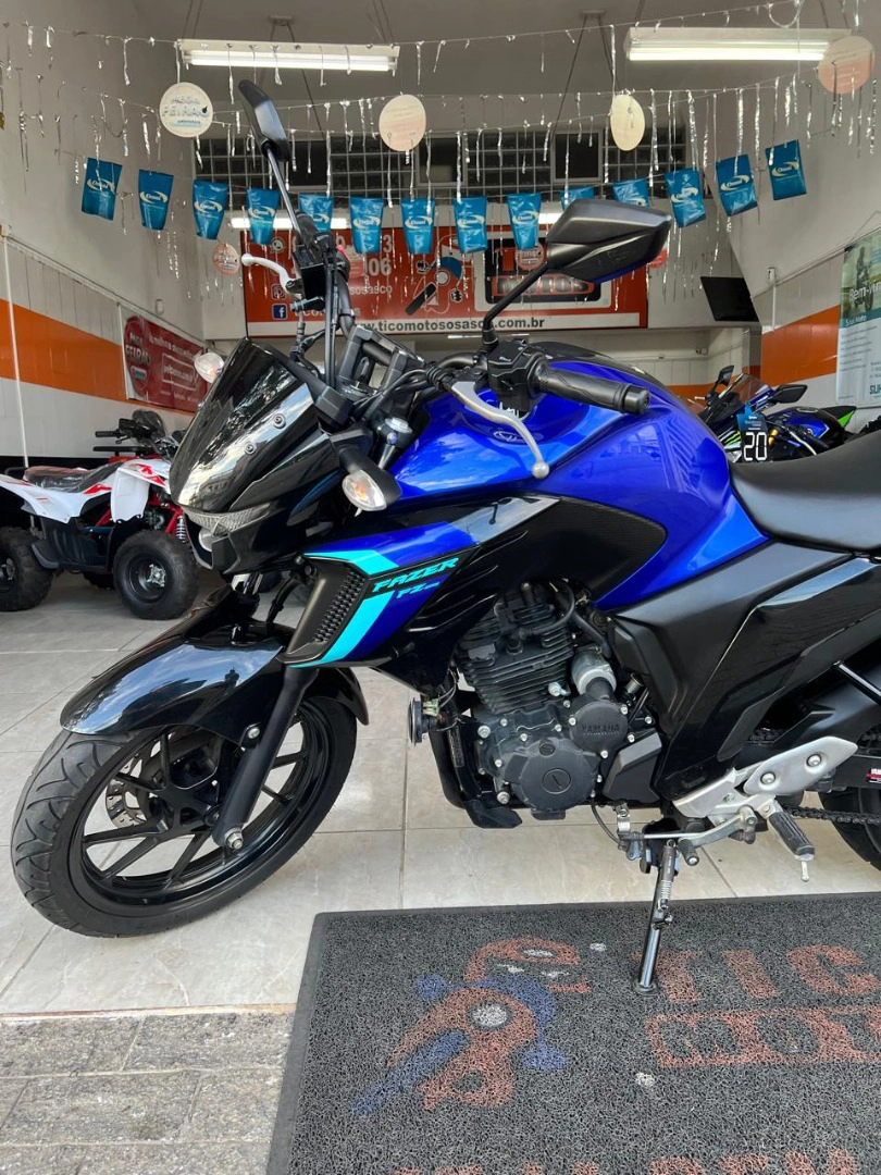 YAMAHA FZ25 FAZER ABS Street