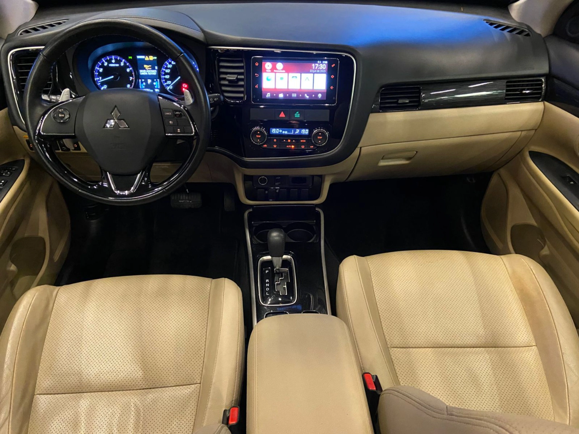 mitsubishi OUTLANDER 3.0 GT 4X4 V6 24V GASOLINA 4P AUTOMÁTICO 2018