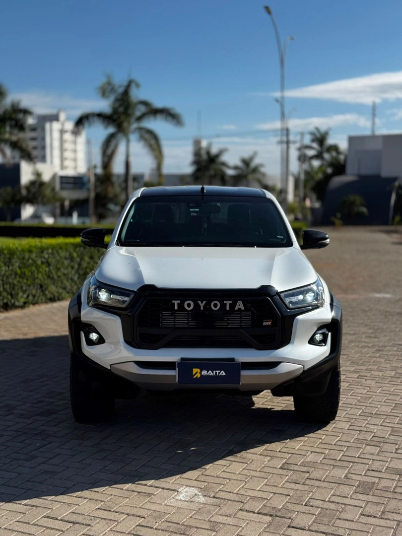 TOYOTA HILUX - Imagem 2