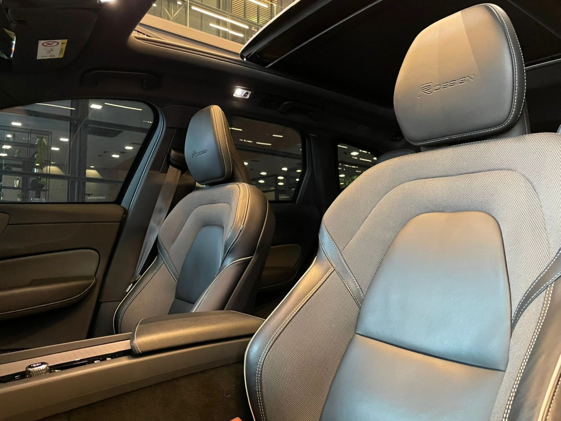 volvo XC60 2.0 T8 HYBRID R-DESIGN AWD GEARTRONIC 2020