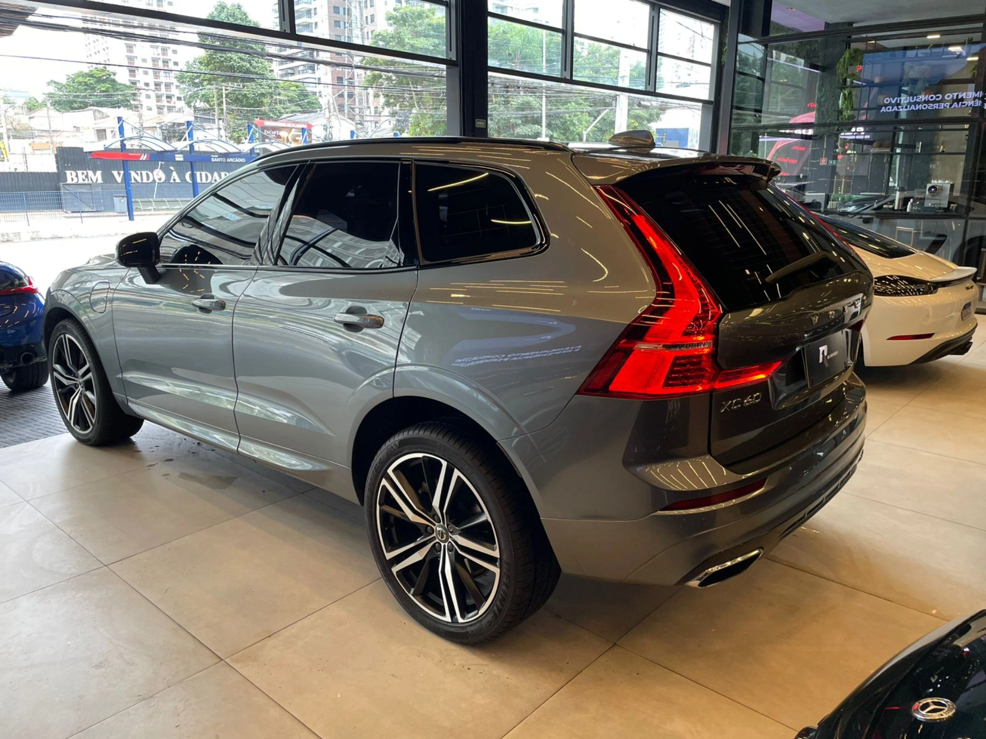 volvo XC60 2.0 T8 HYBRID R-DESIGN AWD GEARTRONIC 2020