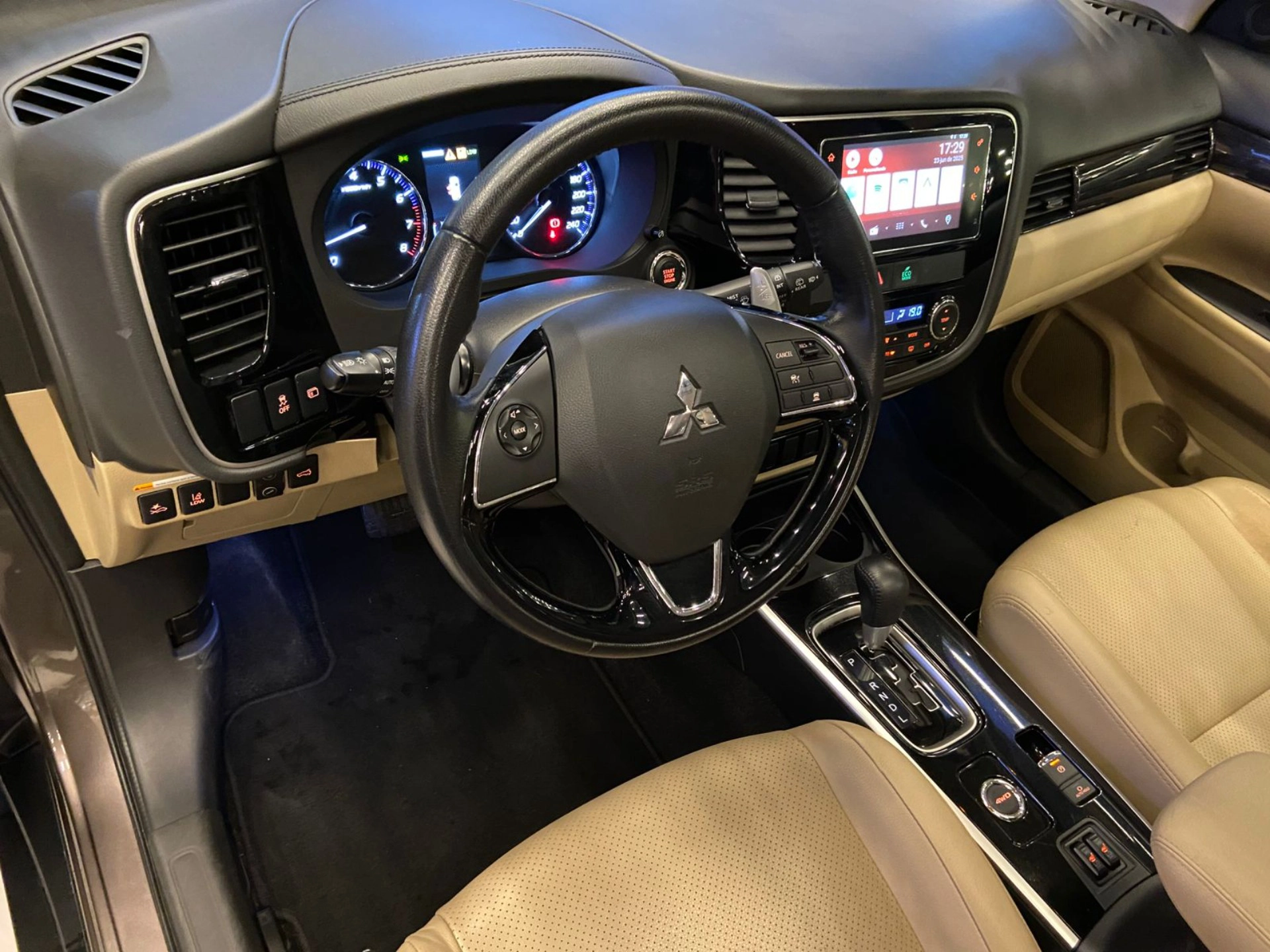 mitsubishi OUTLANDER 3.0 GT 4X4 V6 24V GASOLINA 4P AUTOMÁTICO 2018
