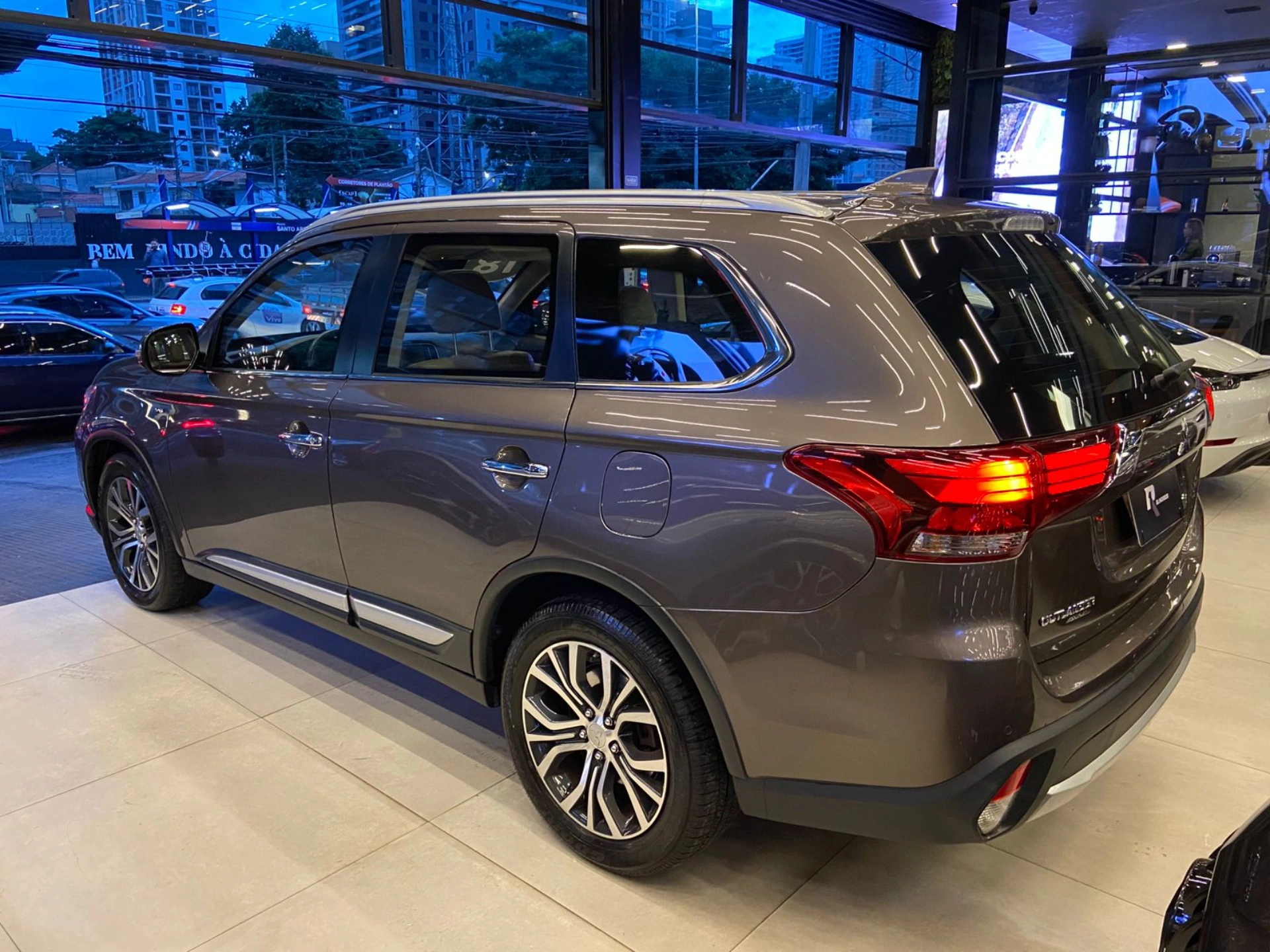 mitsubishi OUTLANDER 3.0 GT 4X4 V6 24V GASOLINA 4P AUTOMÁTICO 2018
