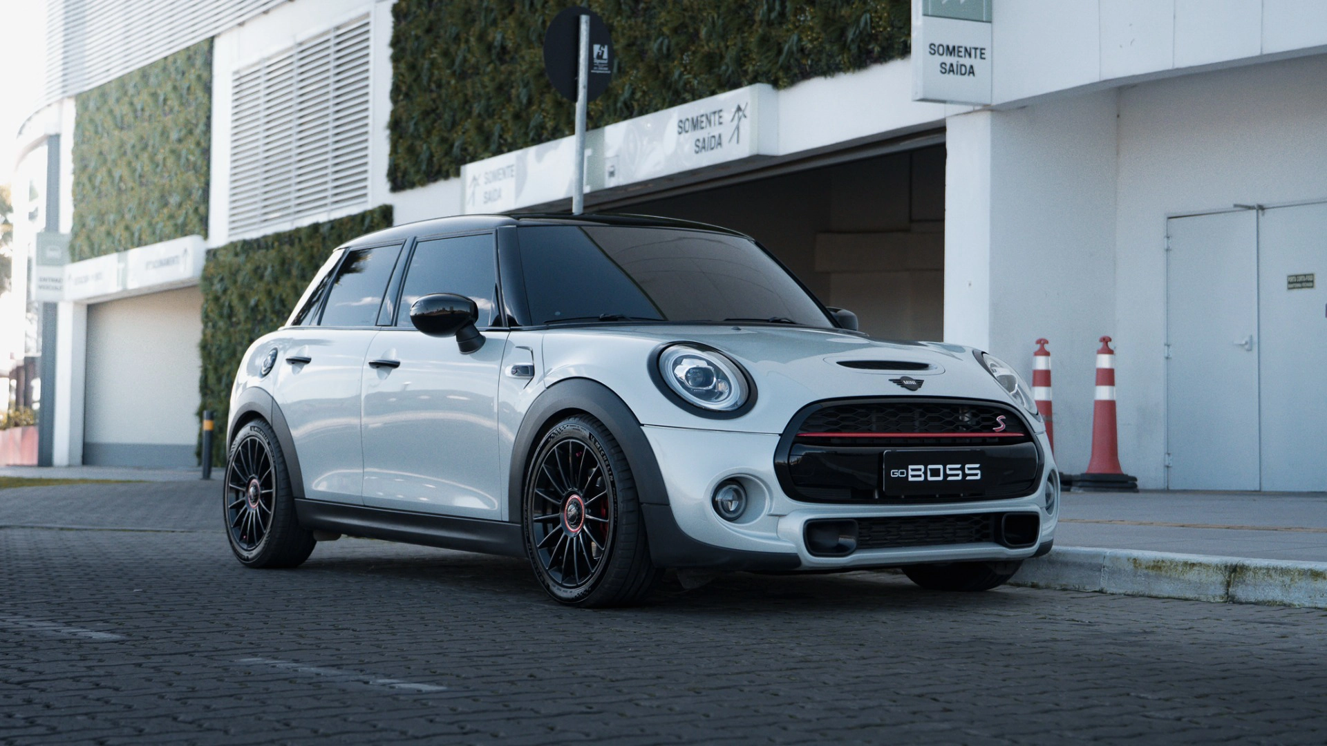 MINI COOPER 2.0 16V TWINPOWER GASOLINA S 4P STEPTRONIC