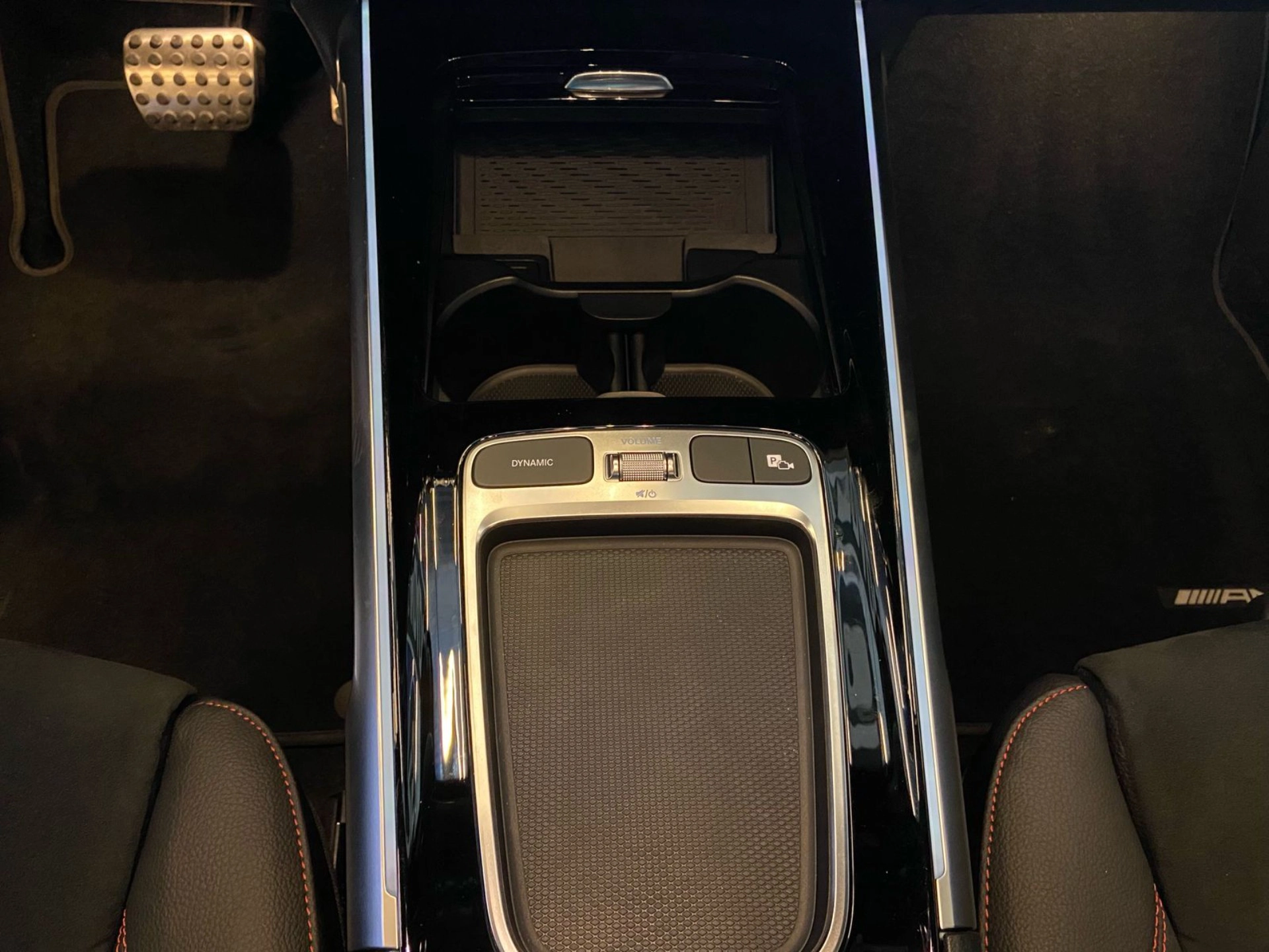 mercedes-benz GLB 35 AMG 2.0 MHEV 4MATIC SPEEDSHIFT 2025