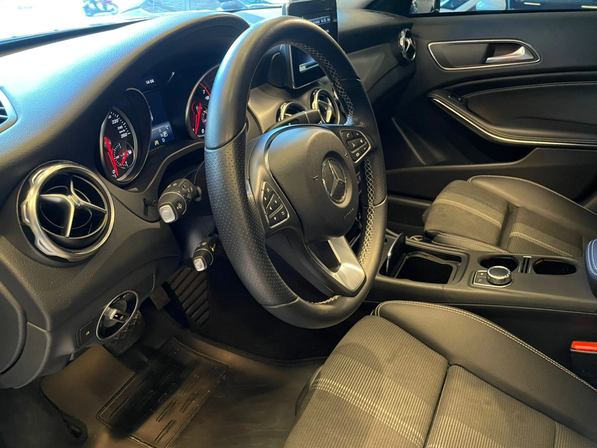 mercedes-benz GLA 200 1.6 CGI FLEX ADVANCE 7G-DCT 2018