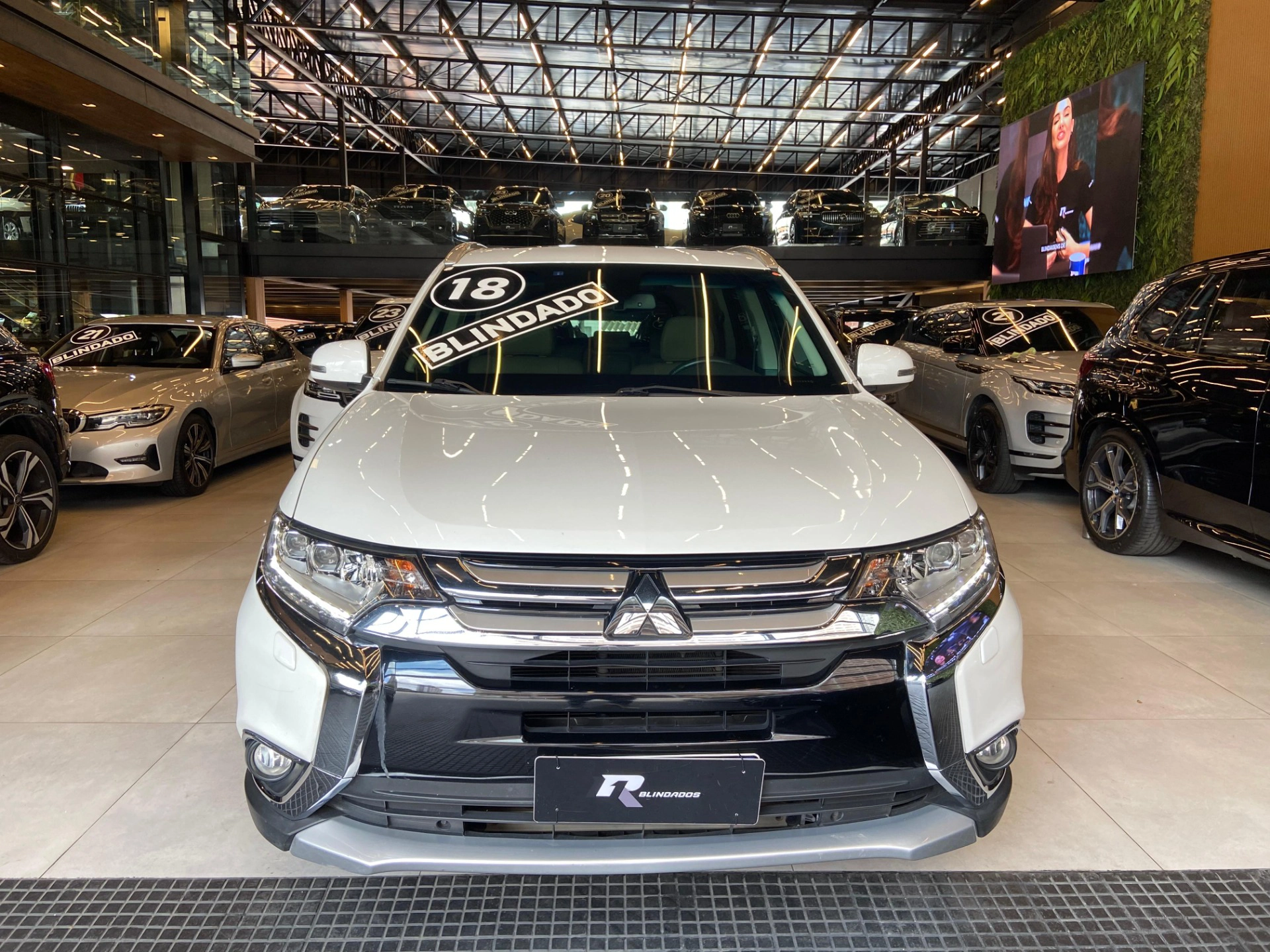mitsubishi OUTLANDER 3.0 GT 4X4 V6 24V GASOLINA 4P AUTOMÁTICO 2018