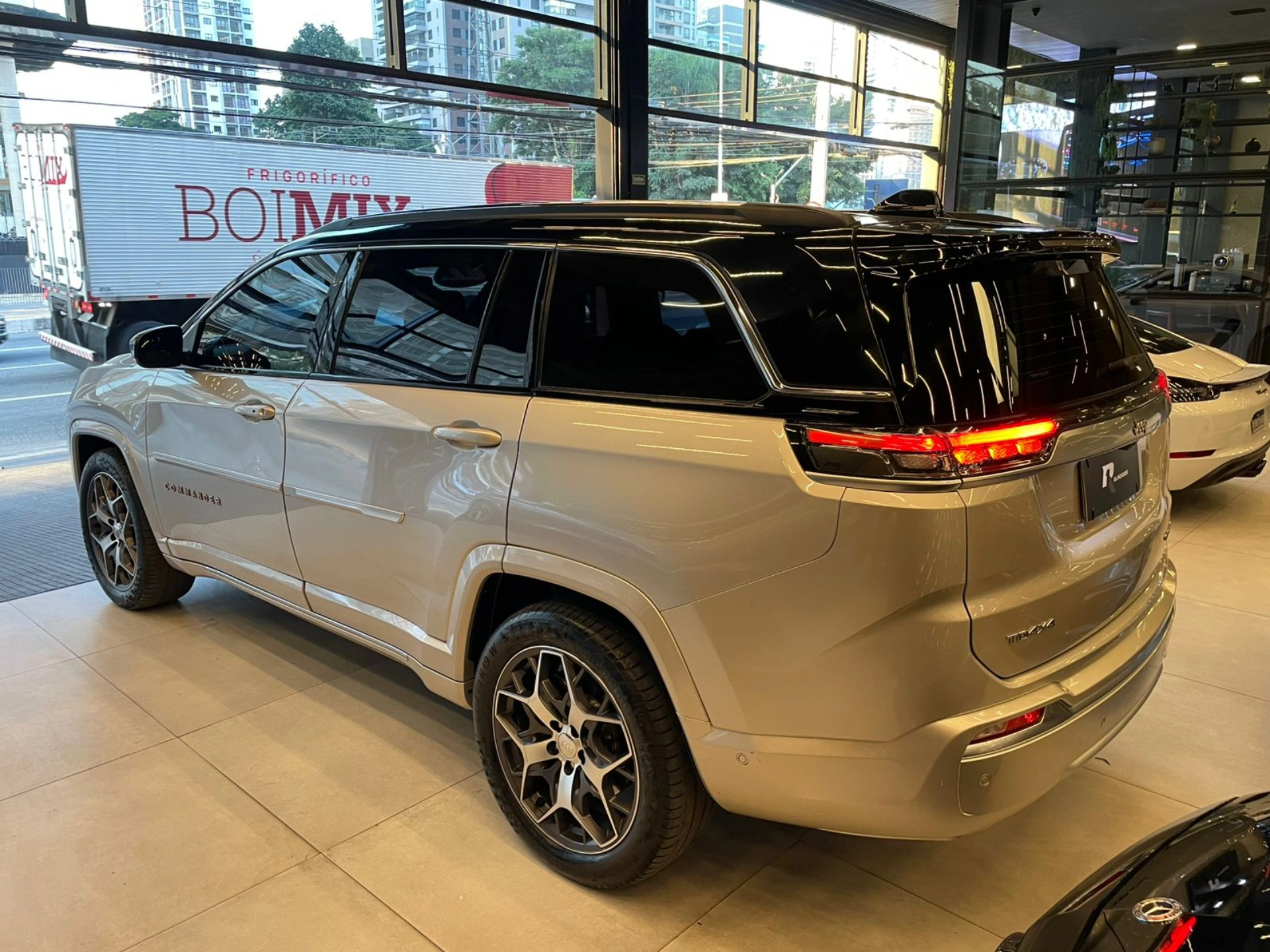 jeep COMMANDER 2.0 TD380 TURBO DIESEL OVERLAND AT9 2022
