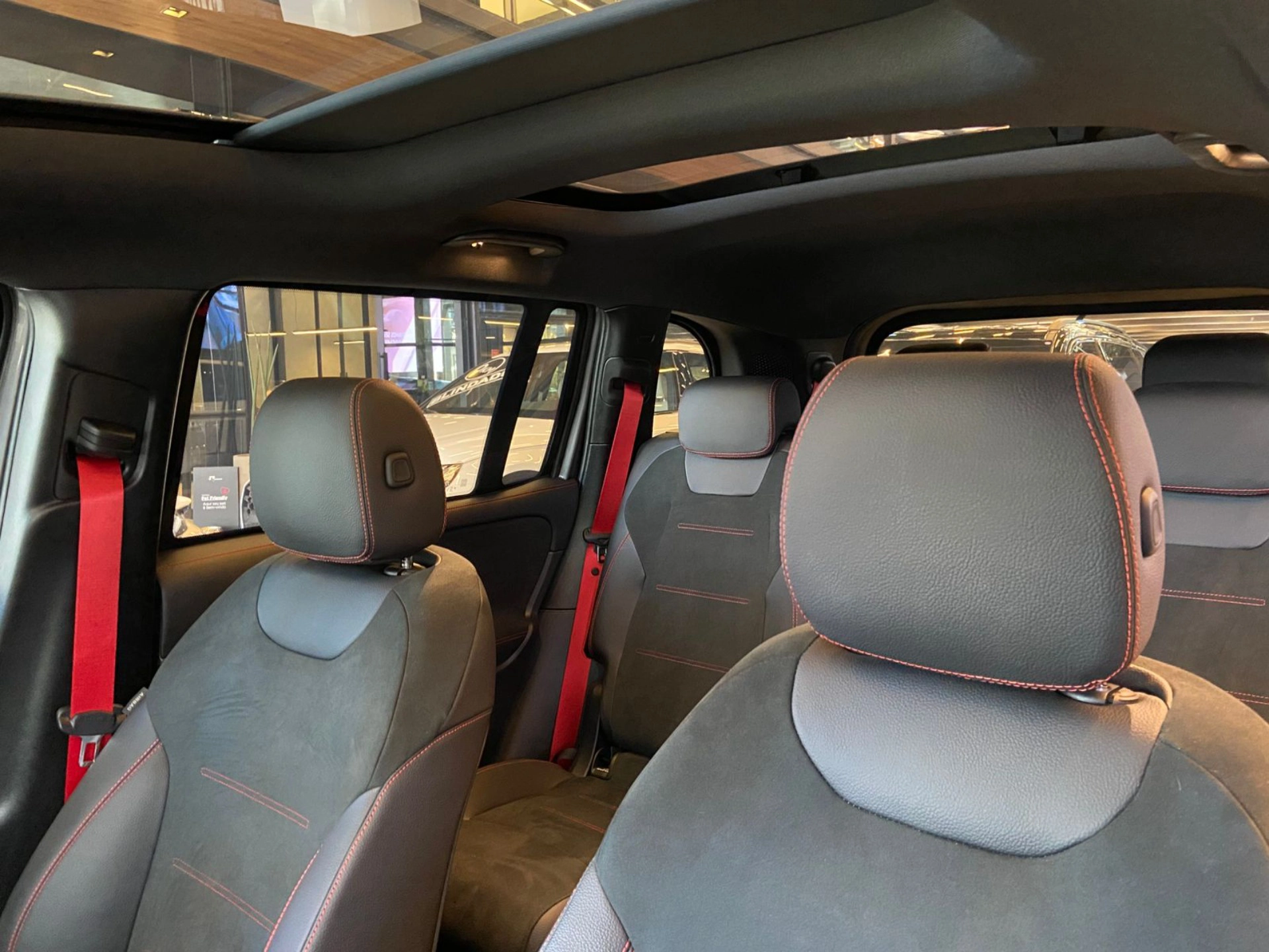 mercedes-benz GLB 35 AMG 2.0 MHEV 4MATIC SPEEDSHIFT 2025