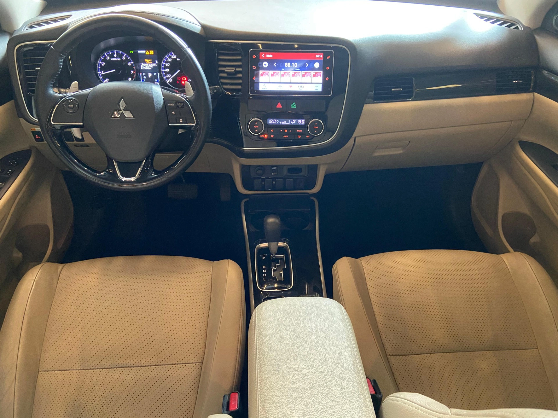 mitsubishi OUTLANDER 3.0 GT 4X4 V6 24V GASOLINA 4P AUTOMÁTICO 2018