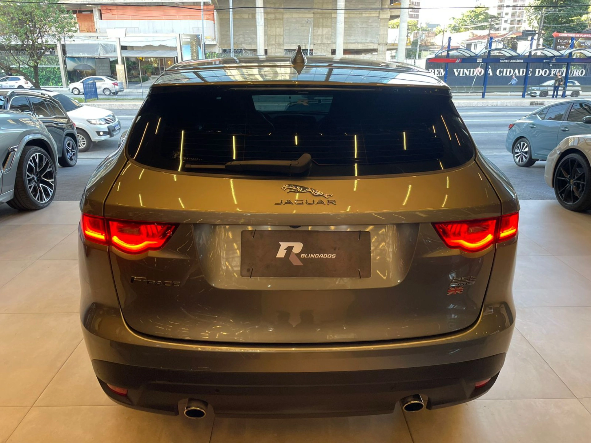 jaguar F-PACE 2.0 16V INGENIUM R-SPORT AWD 4P AUTOMÁTICO 2019