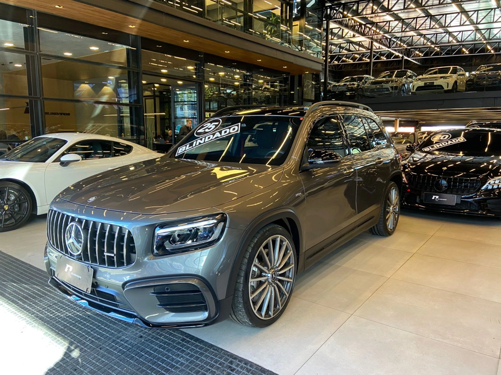mercedes-benz GLB 35 AMG 2.0 MHEV 4MATIC SPEEDSHIFT 2025