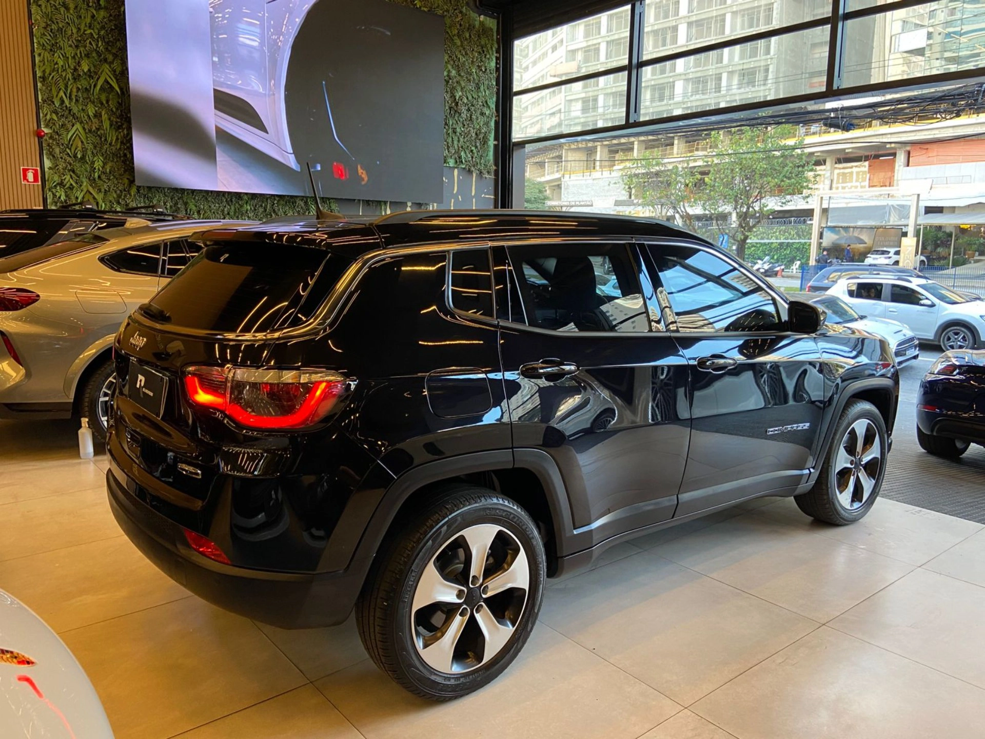 jeep COMPASS 2.0 16V FLEX LONGITUDE AUTOMÁTICO 2018