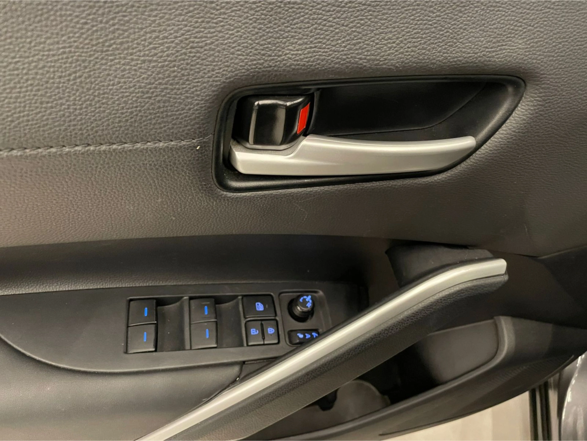 toyota COROLLA CROSS 2.0 VVT-IE FLEX XRE DIRECT SHIFT 2024