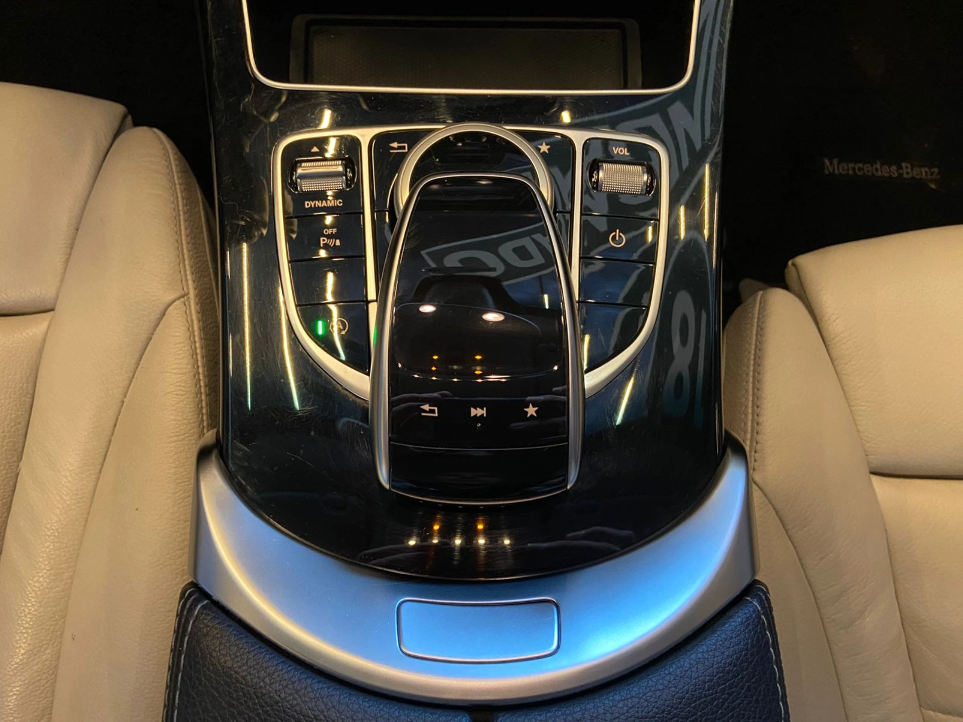 mercedes-benz C 250 2.0 CGI GASOLINA AVANTGARDE 9G-TRONIC 2018