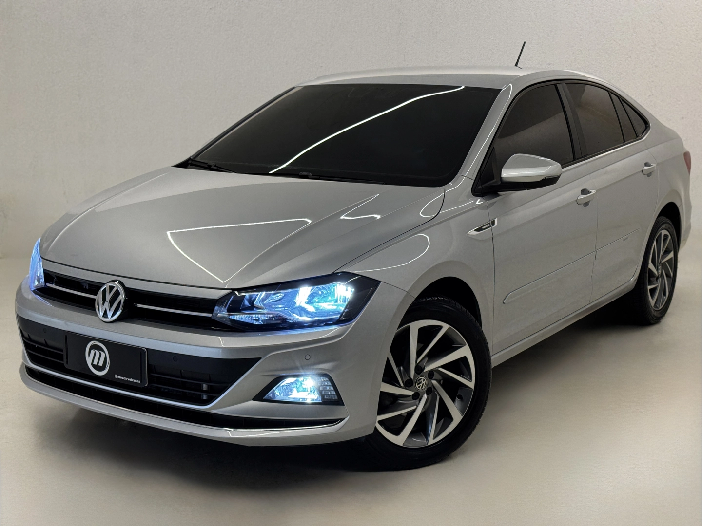 VOLKSWAGEN VIRTUS 1.0 200 TSI HIGHLINE AUTOMÁTICO