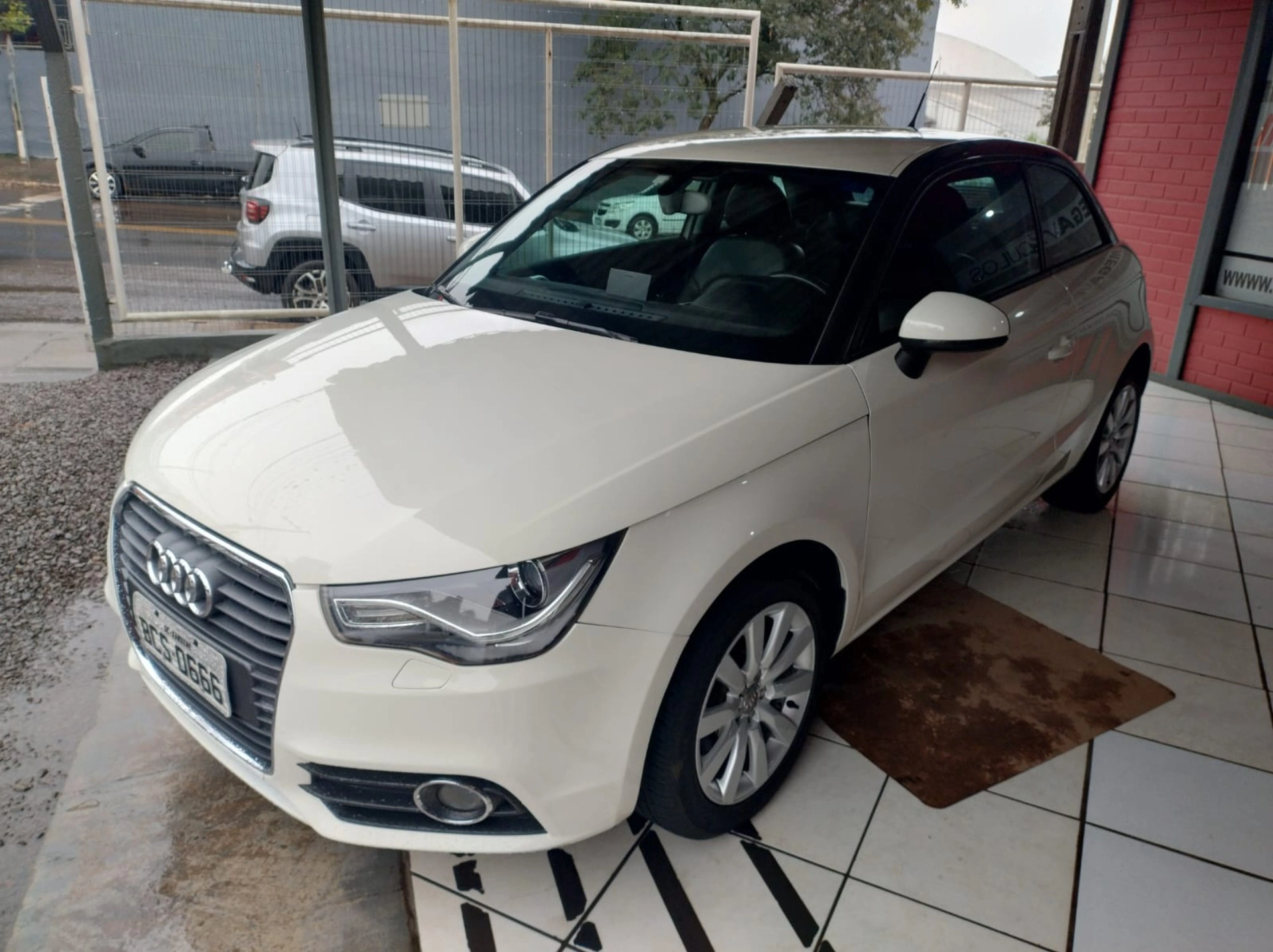 AUDI A1 1.4 TFSI ATTRACTION 16V 122CV GASOLINA 2P AUTOMÁTICO