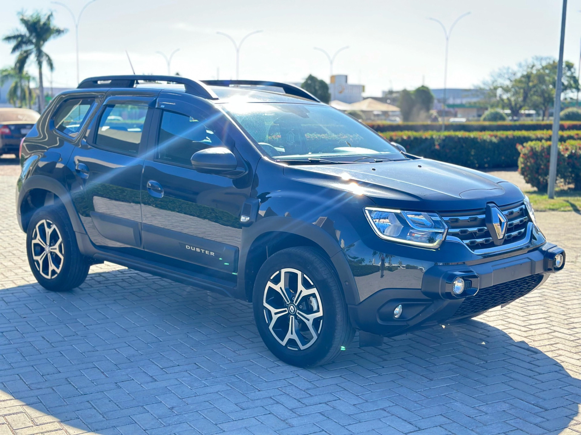 RENAULT DUSTER