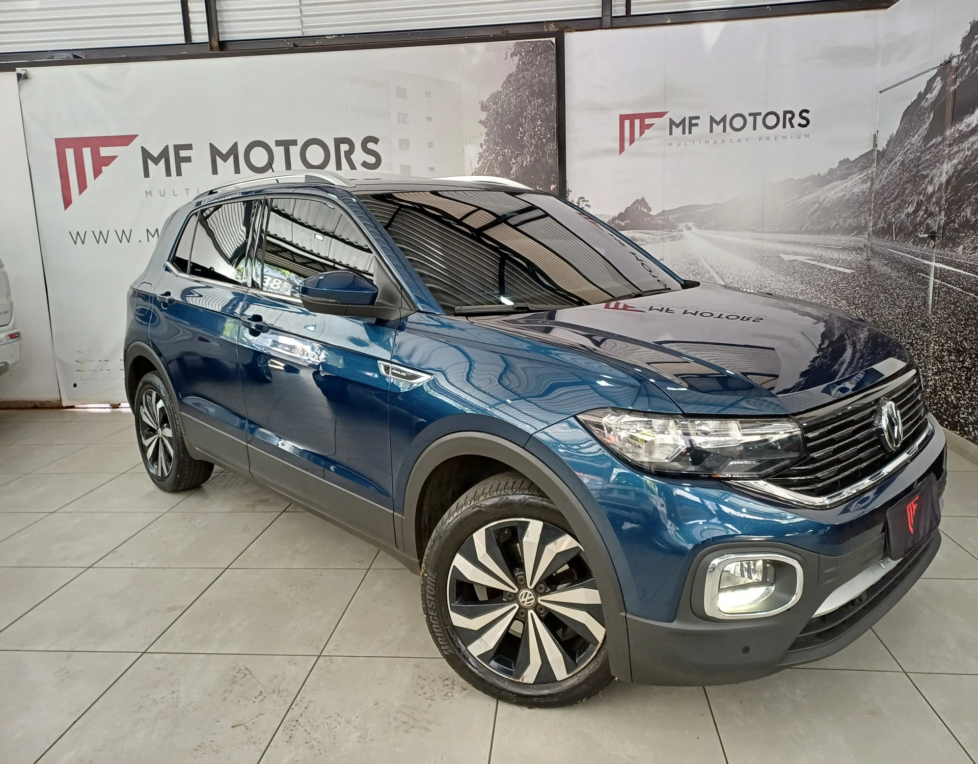 T-CROSS