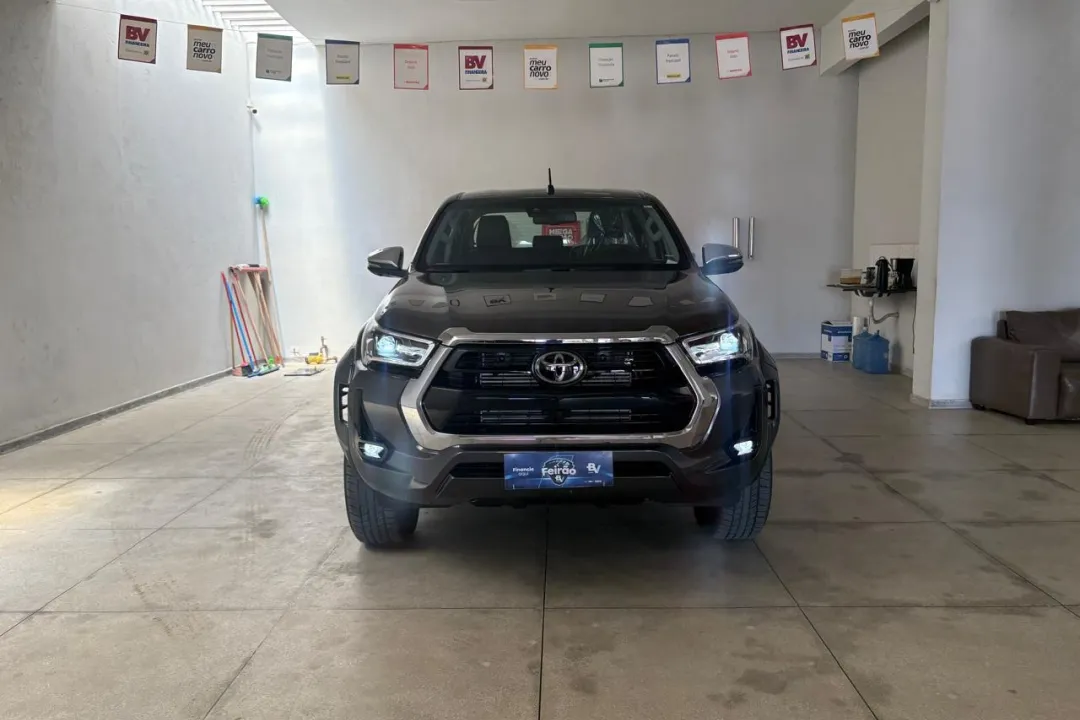 HILUX