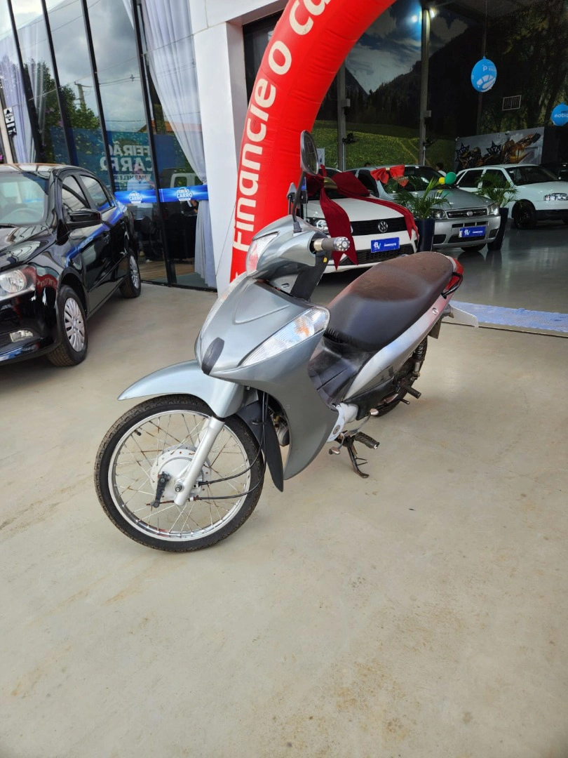 HONDA BIZ 125 ES Utilitária