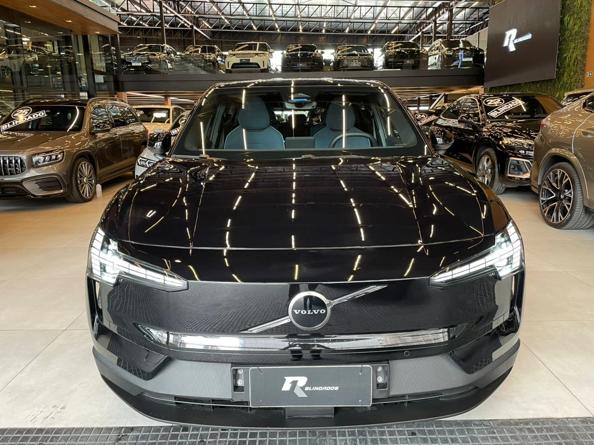 volvo EX30 69 KW ELÉTRICO PLUS 2024