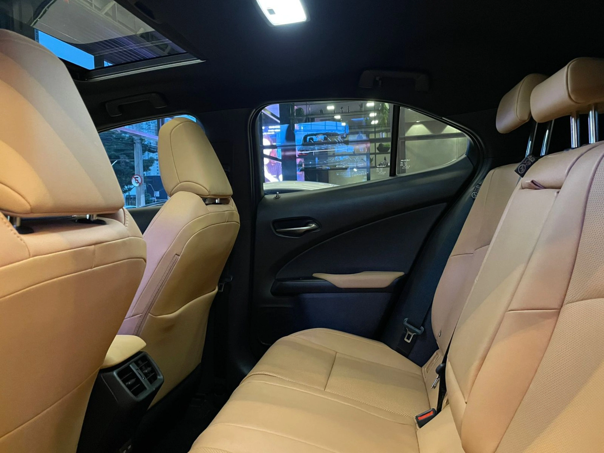 lexus UX 300H 2.0 VVT-I HYBRID CVT 2025