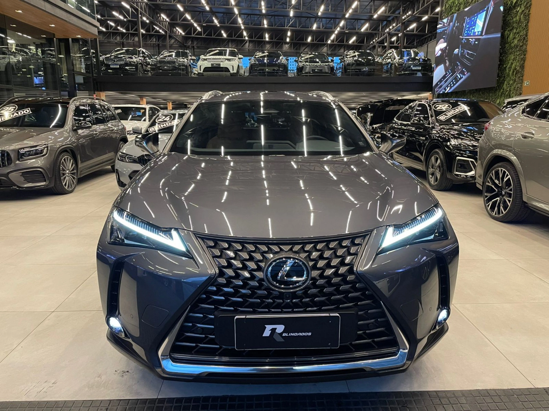 lexus UX 300H 2.0 VVT-I HYBRID CVT 2025