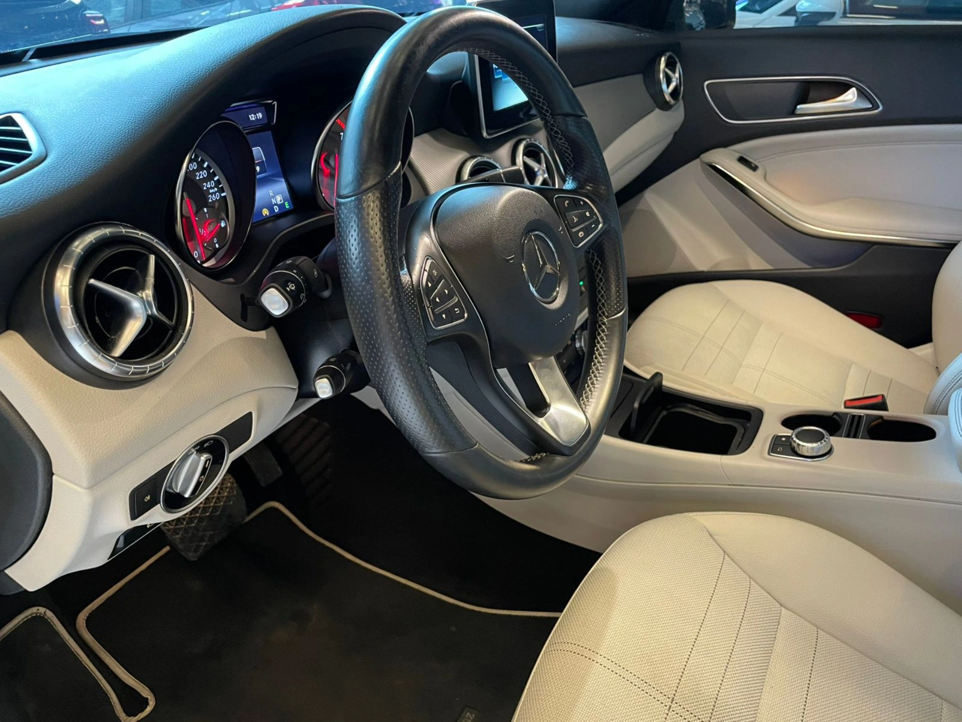 mercedes-benz CLA 200 1.6 URBAN 16V GASOLINA 4P AUTOMÁTICO 2015