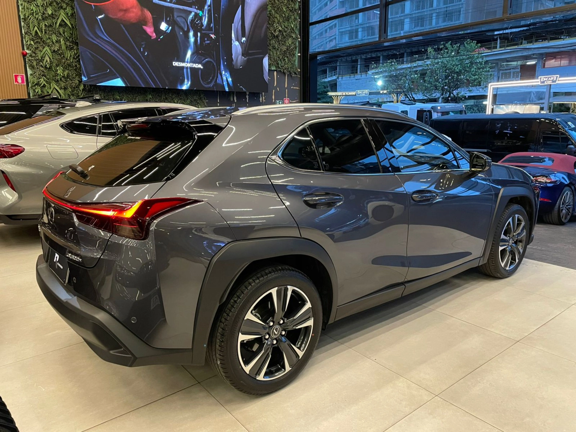 lexus UX 300H 2.0 VVT-I HYBRID CVT 2025