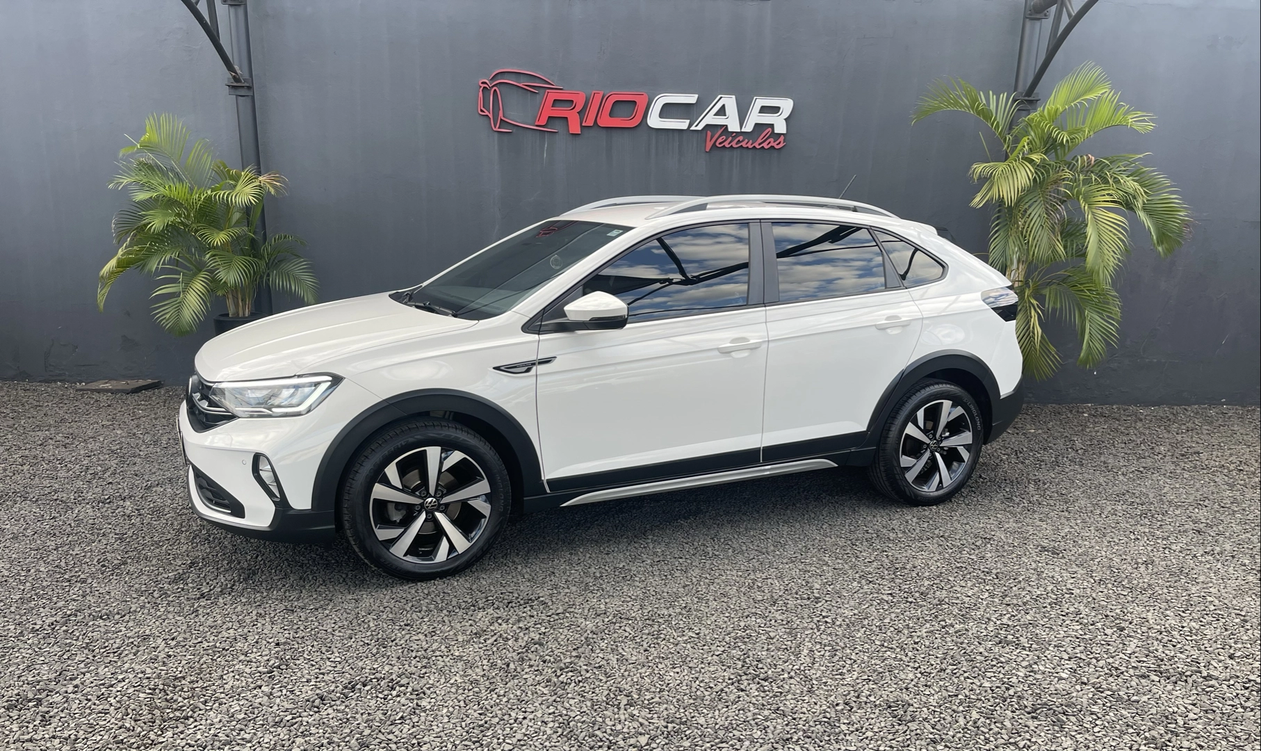 VOLKSWAGEN NIVUS 1.0 200 TSI TOTAL FLEX HIGHLINE AUTOMÁTICO