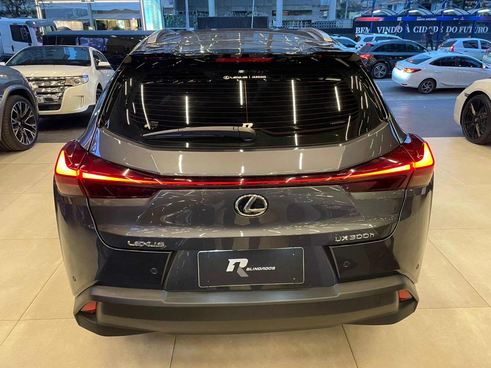 lexus UX 300H 2.0 VVT-I HYBRID CVT 2025