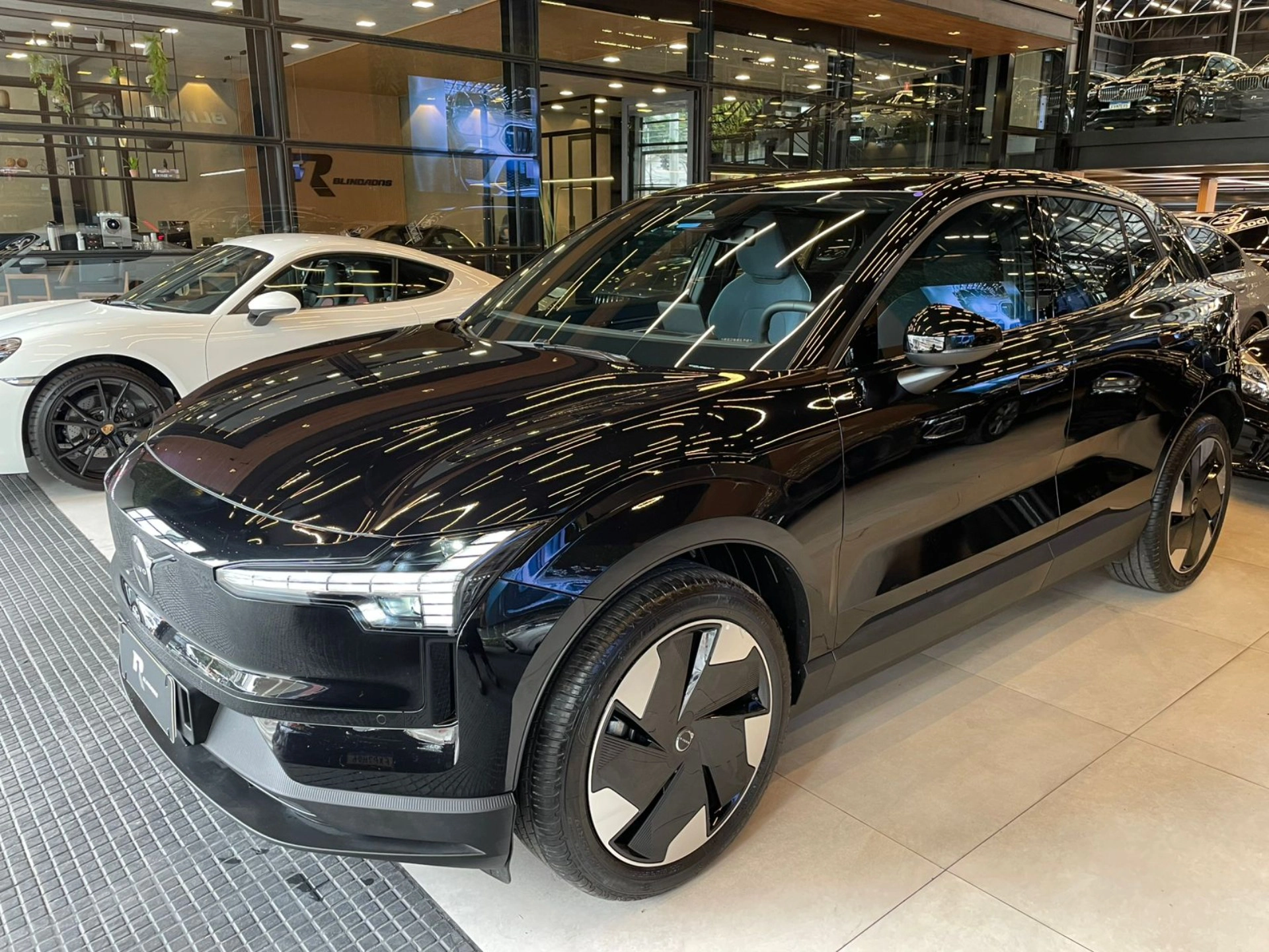 volvo EX30 69 KW ELÉTRICO PLUS 2024 volvo EX30 69 KW ELÉTRICO PLUS 2024