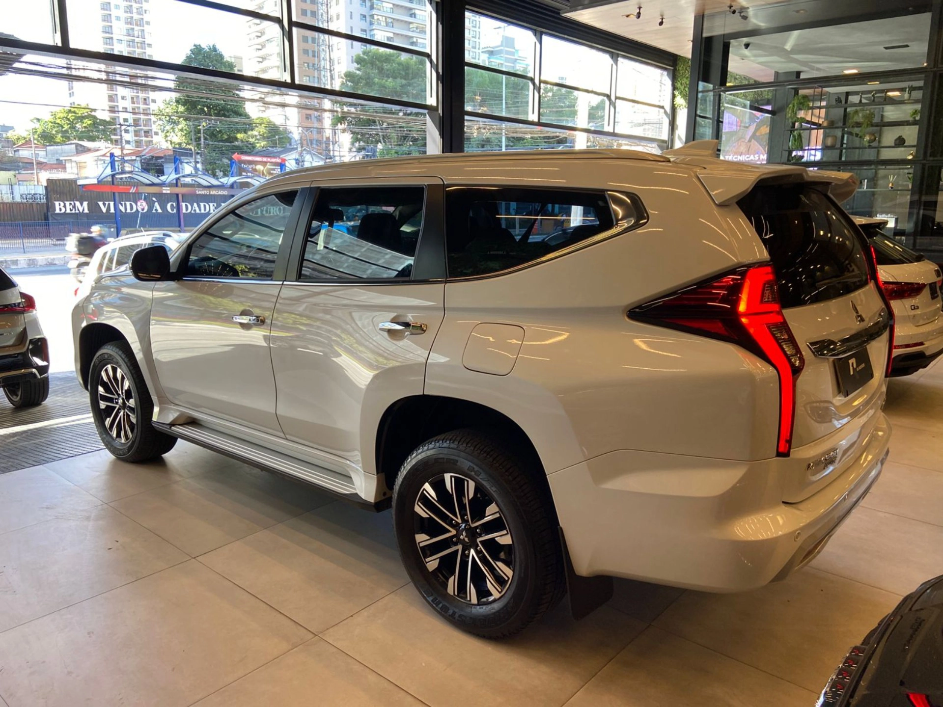 mitsubishi PAJERO SPORT 2.4 16V MIVEC TURBO DIESEL HPE AWD AUTOMÁTICO 2022