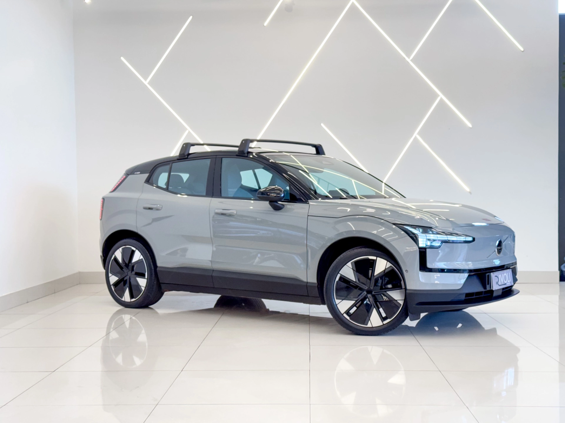VOLVO EX30 69 KW ELÉTRICO ULTRA